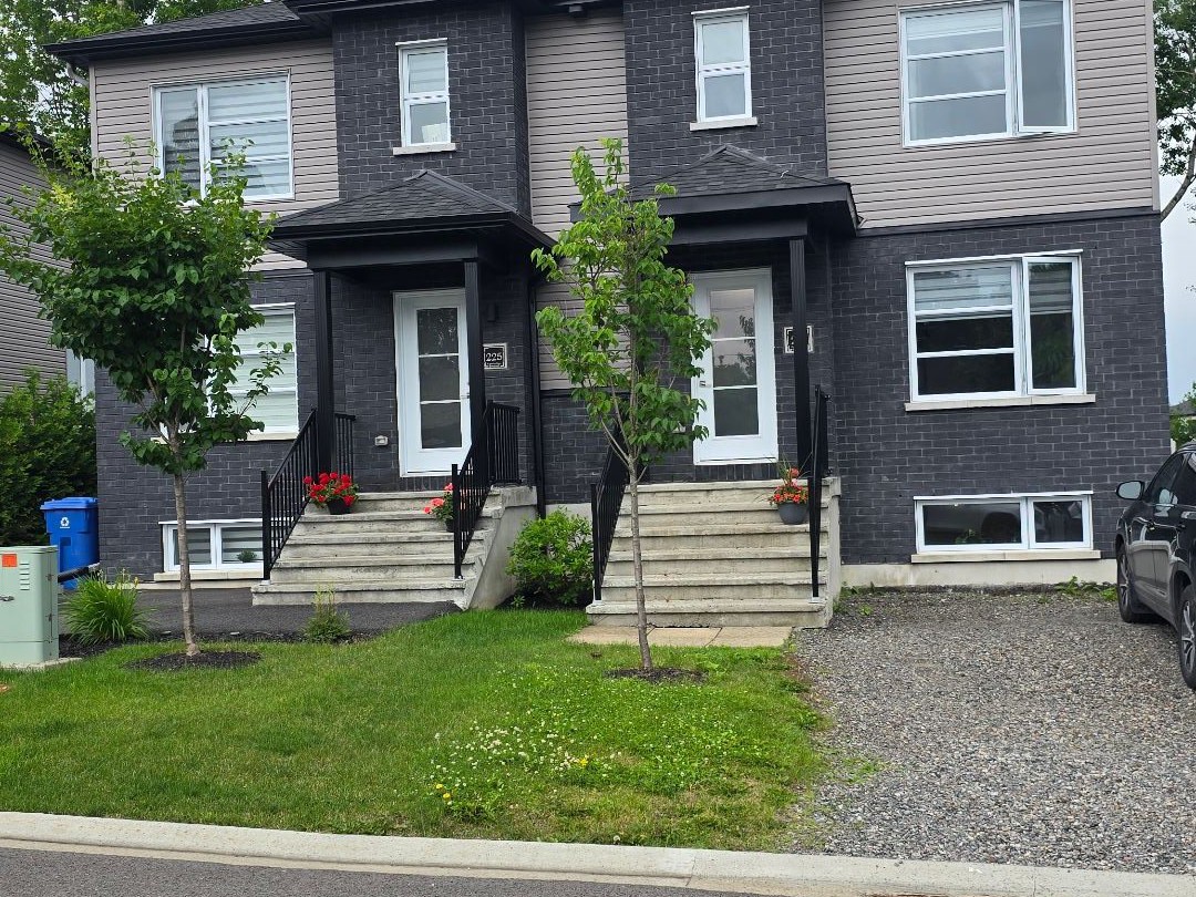 221 Rue Alexandre-Rodrigue — photo 1