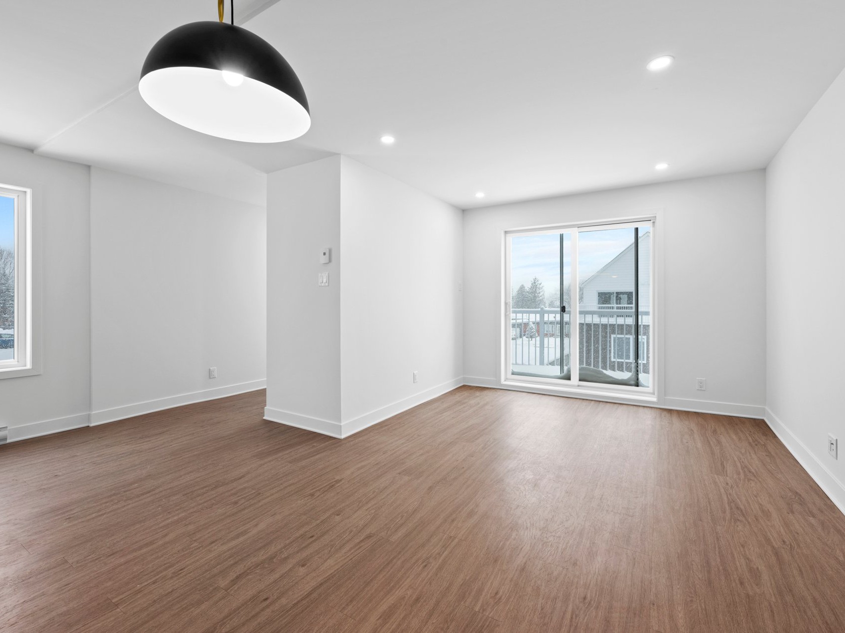 636 Rue Magnone — photo 3