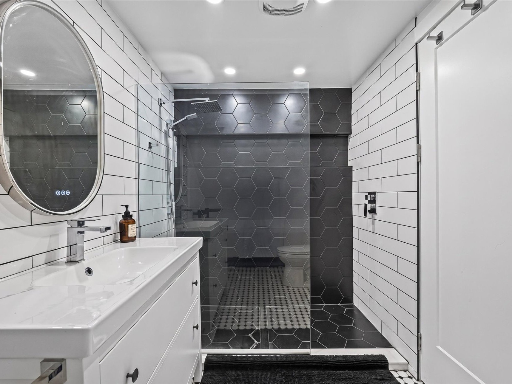 Salle de bains attenante à la CCP