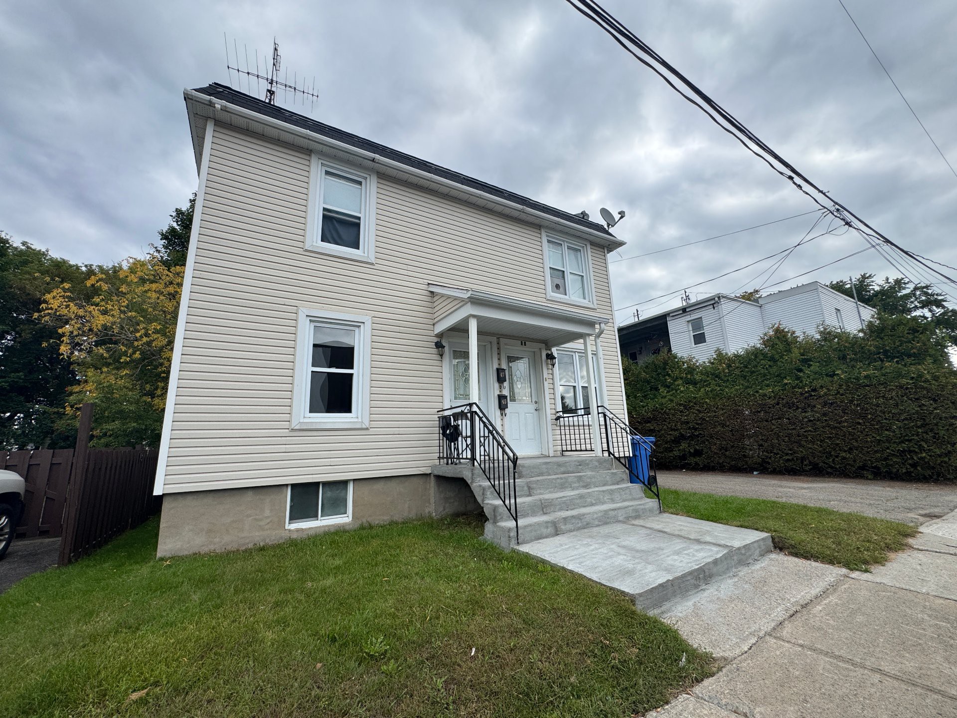 Duplex à vendre, Lachute
