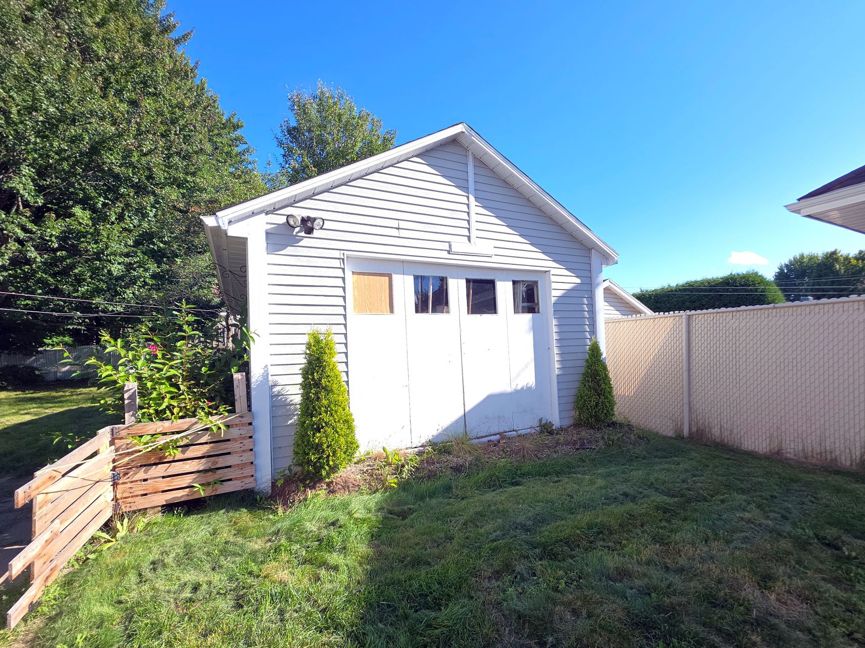 Garage