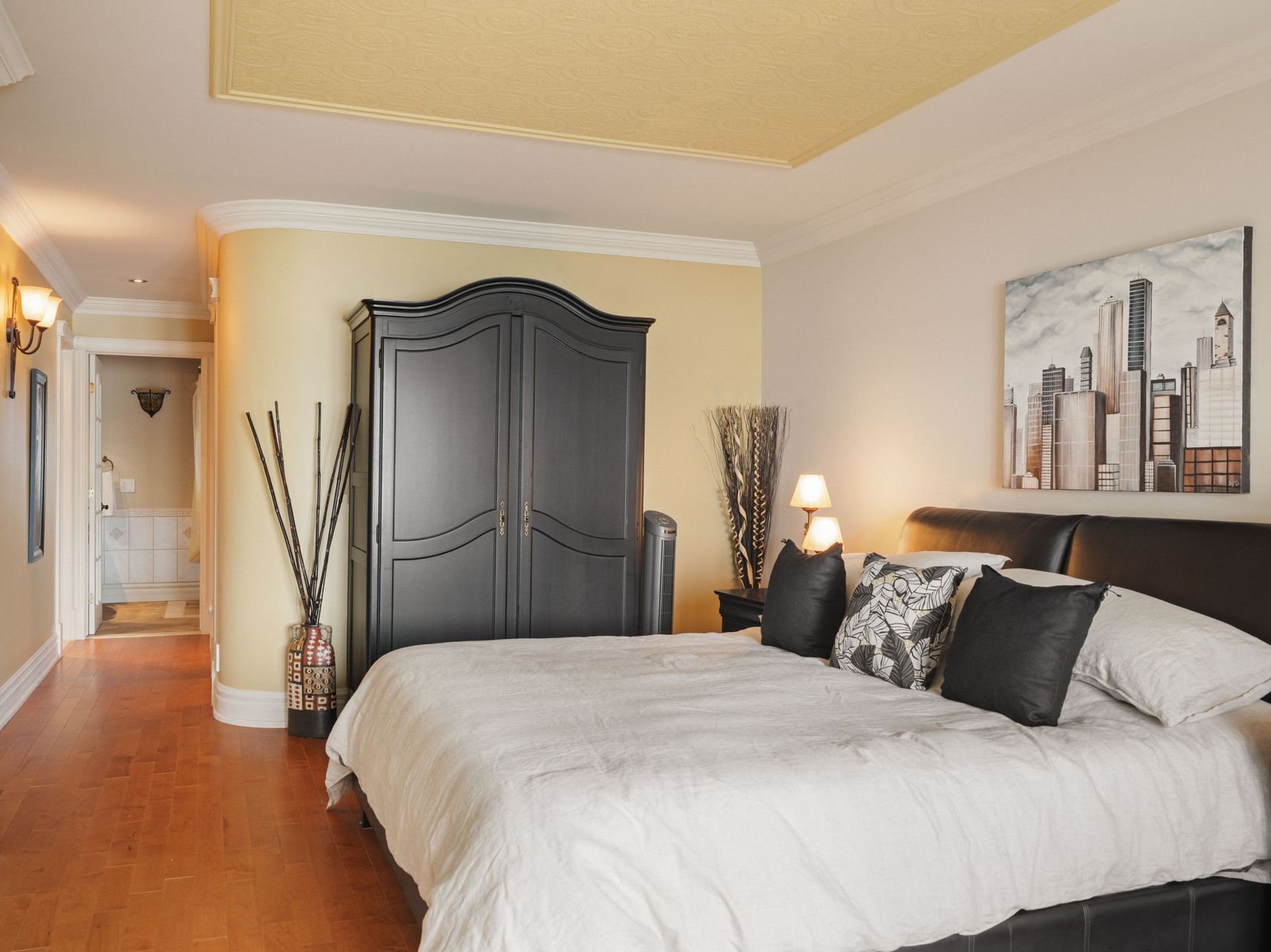 Primary bedroom