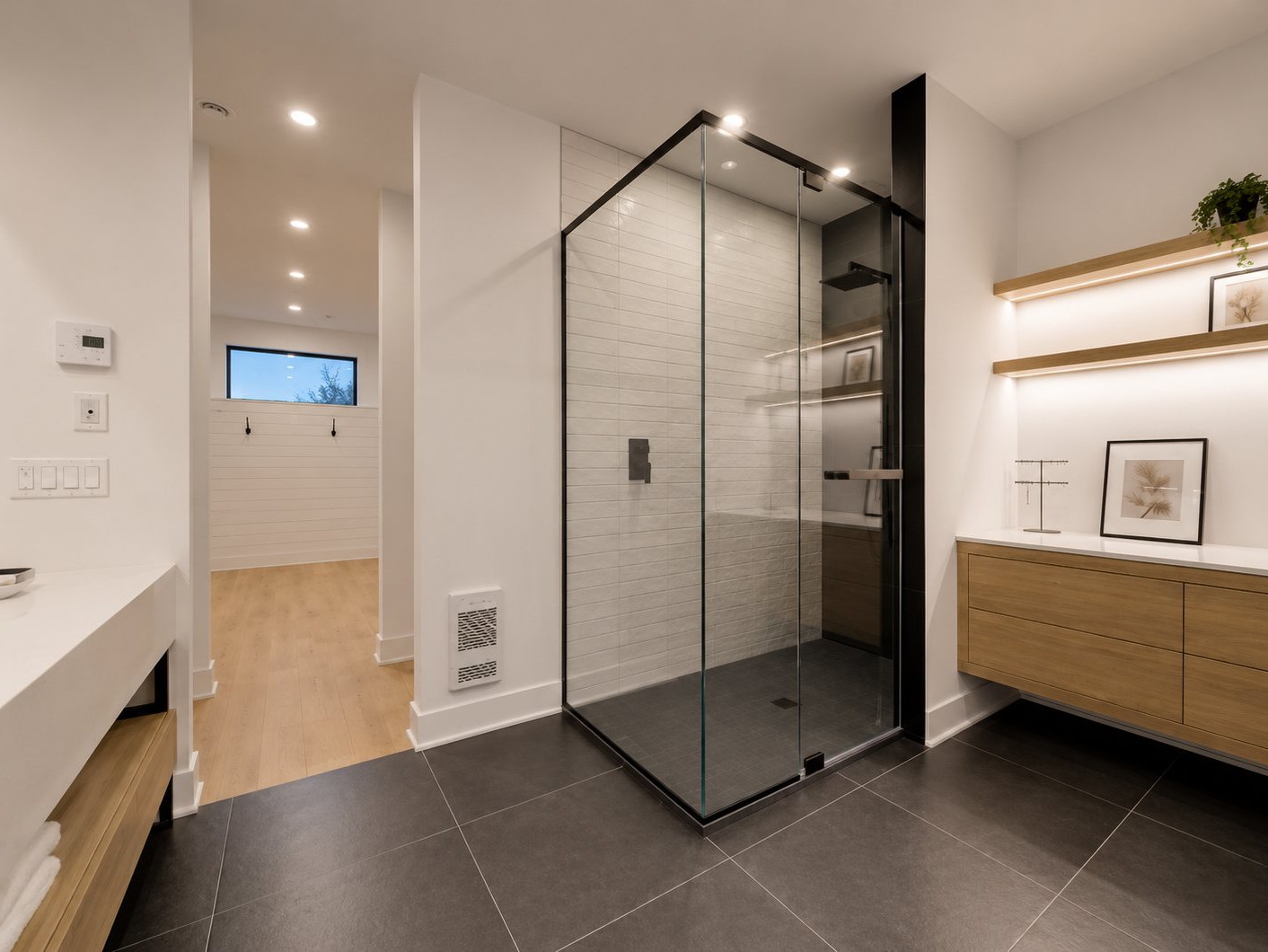 Salle de bains attenante à la CCP