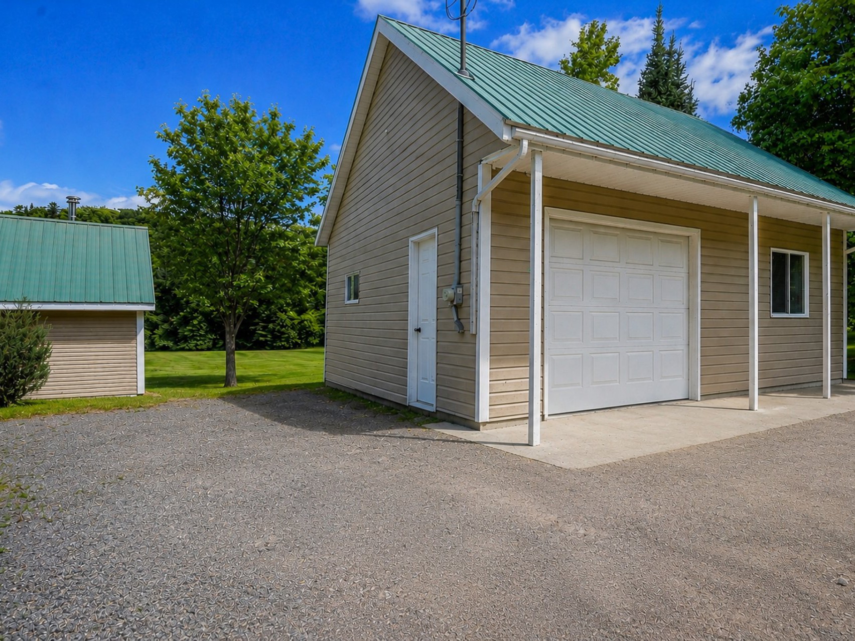 2876 Ch. du Lac-des-Trois-Frères — photo 3