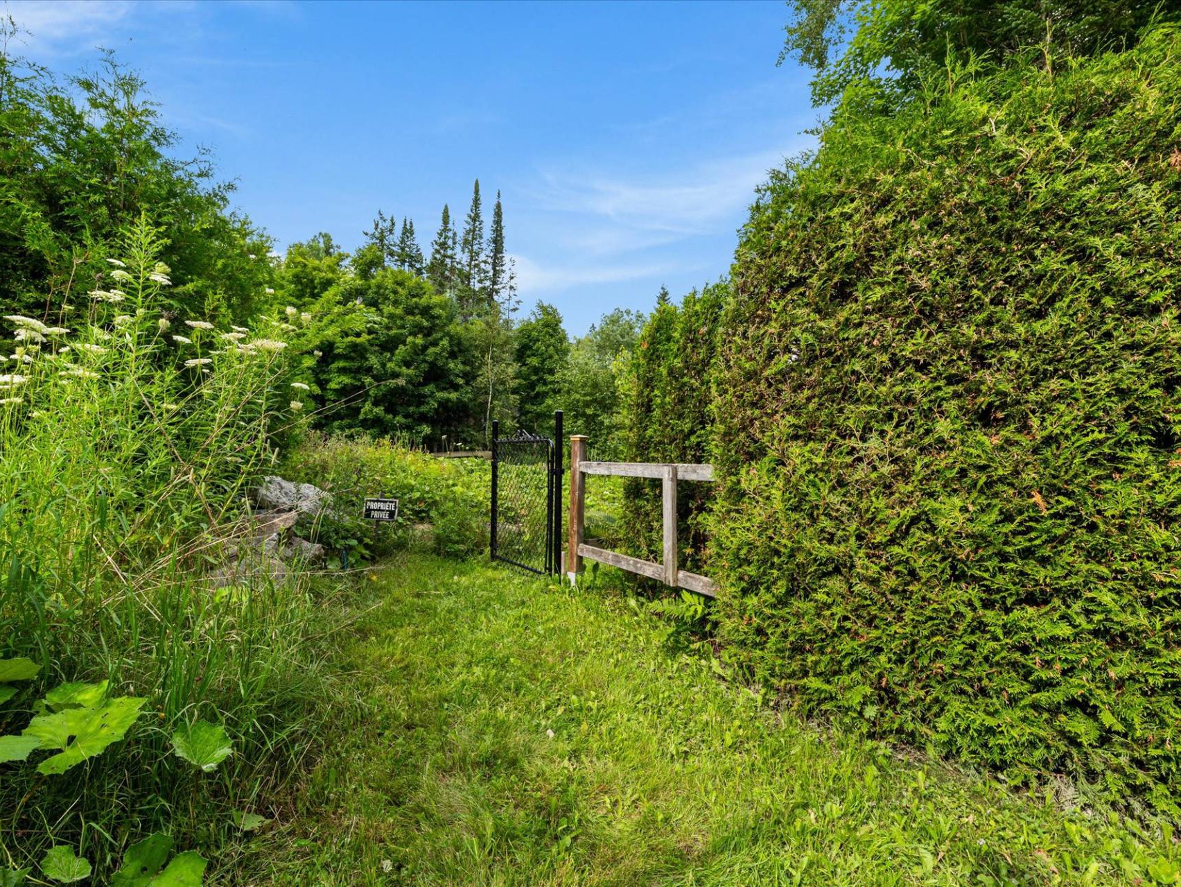 Accès au plan d'eau