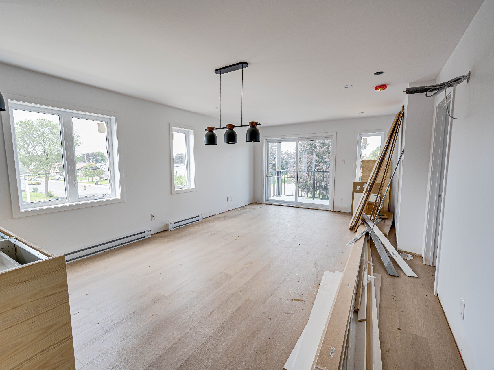 341 Rue Taillefer — photo 2
