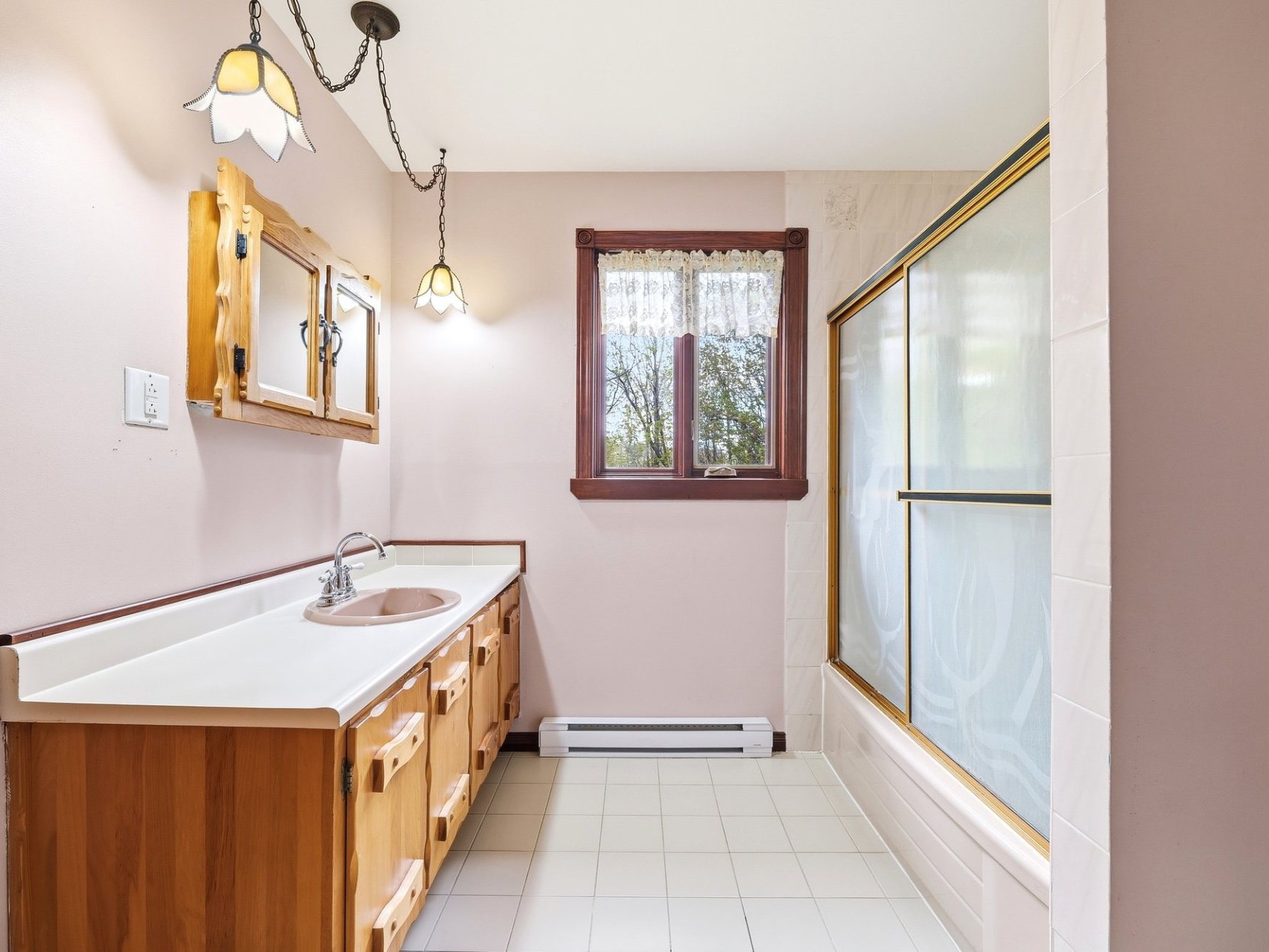 Salle de bains attenante à la CCP