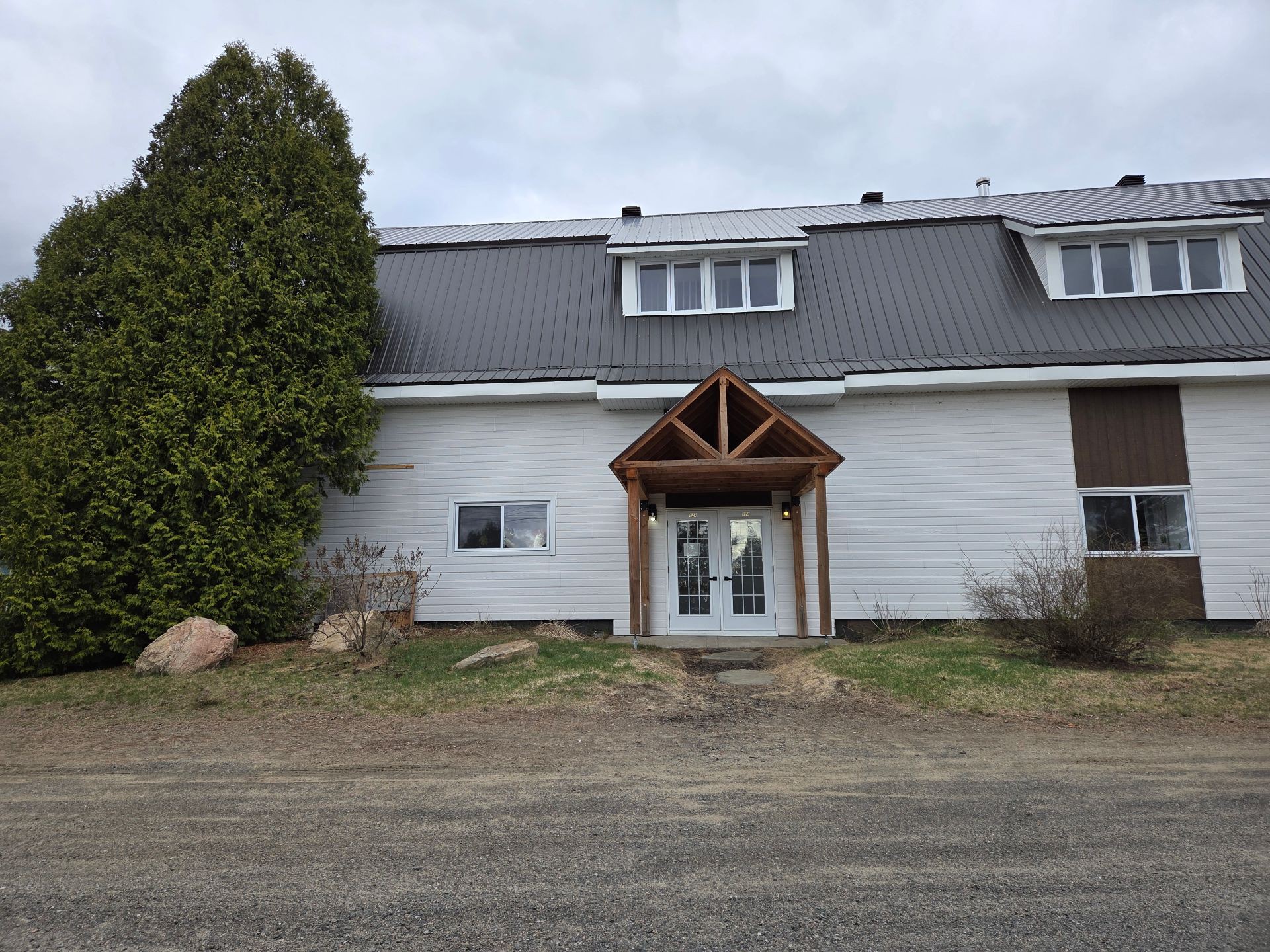 820 5e Avenue — photo 1