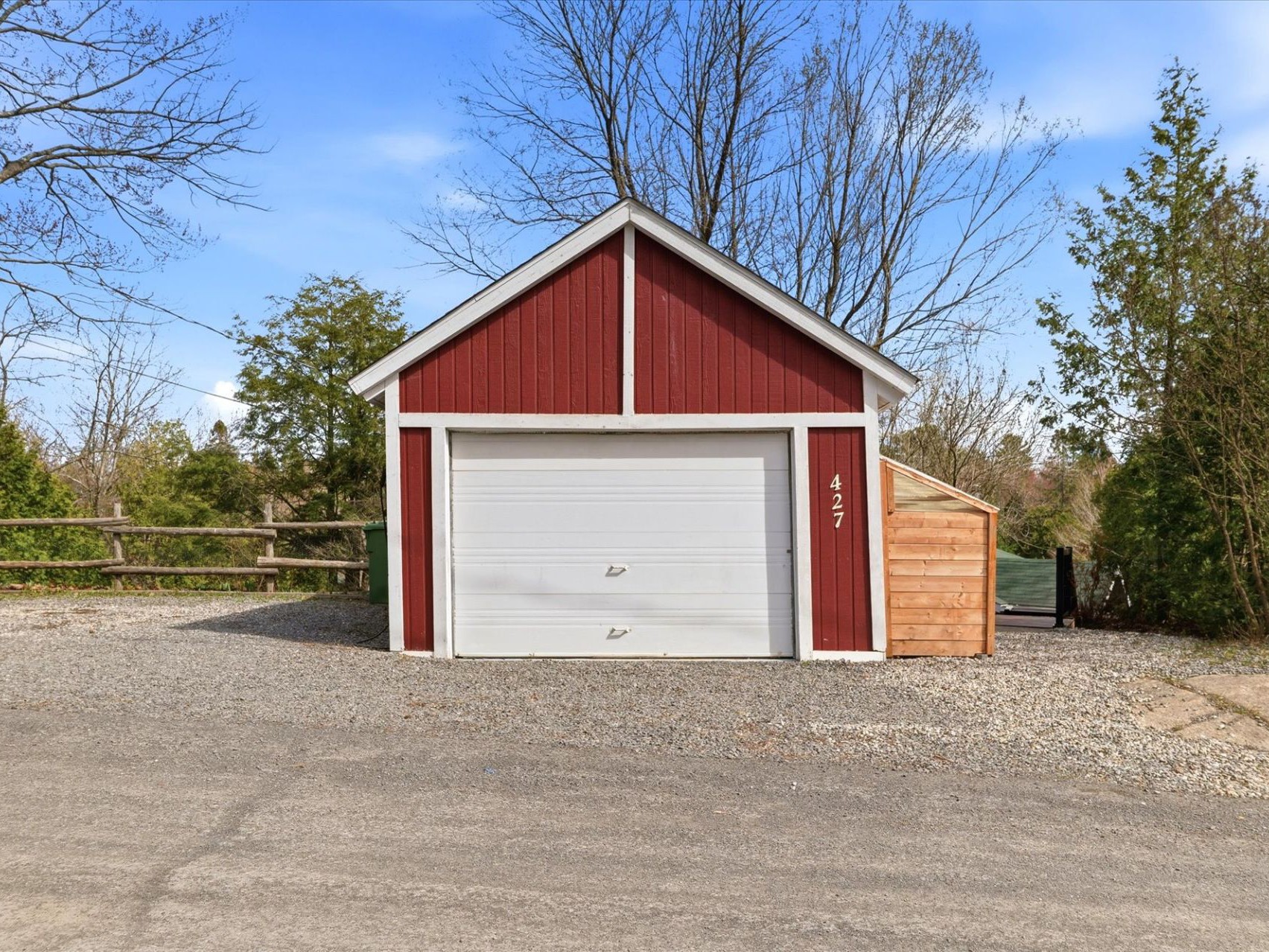 Garage