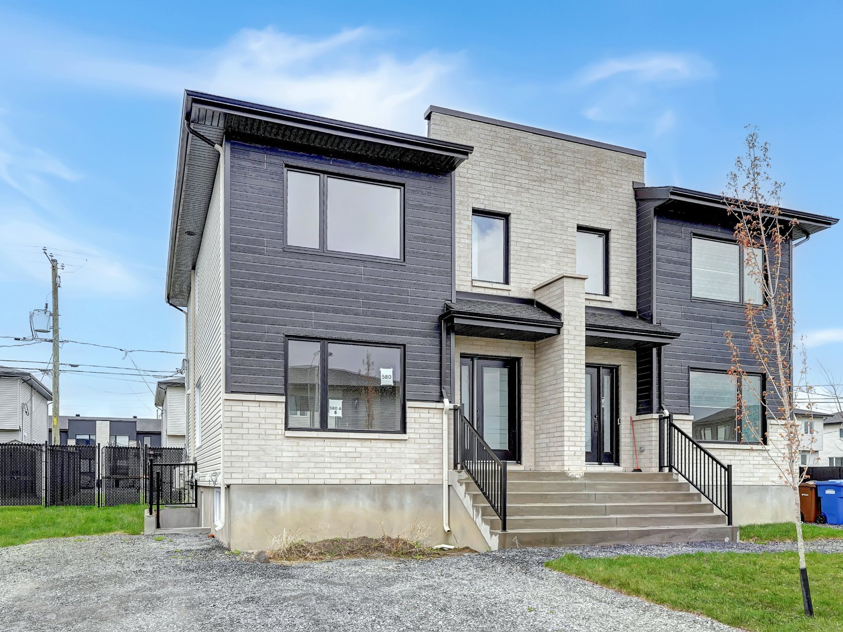 580 Rue Marie-Uguay — photo 1