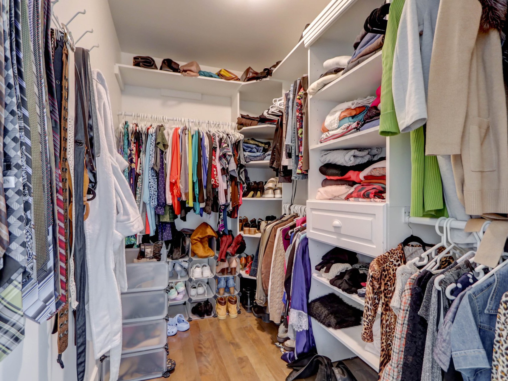 Walk-in closet