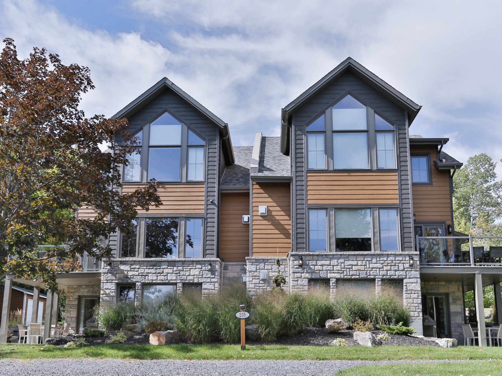 237 Rue des Deux-Montagnes — photo 1