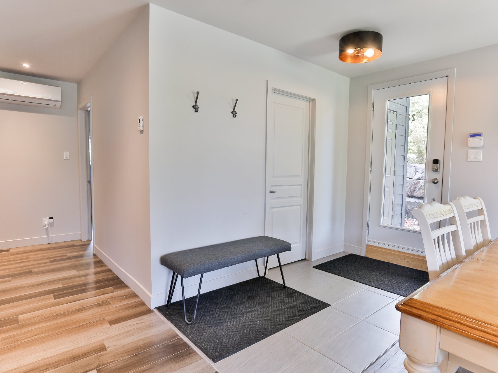 239 Rue des Deux-Montagnes — photo 2