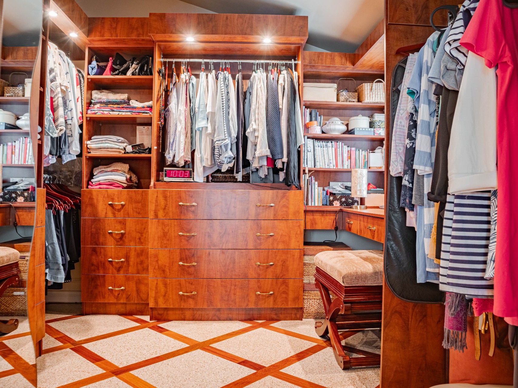 Walk-in closet