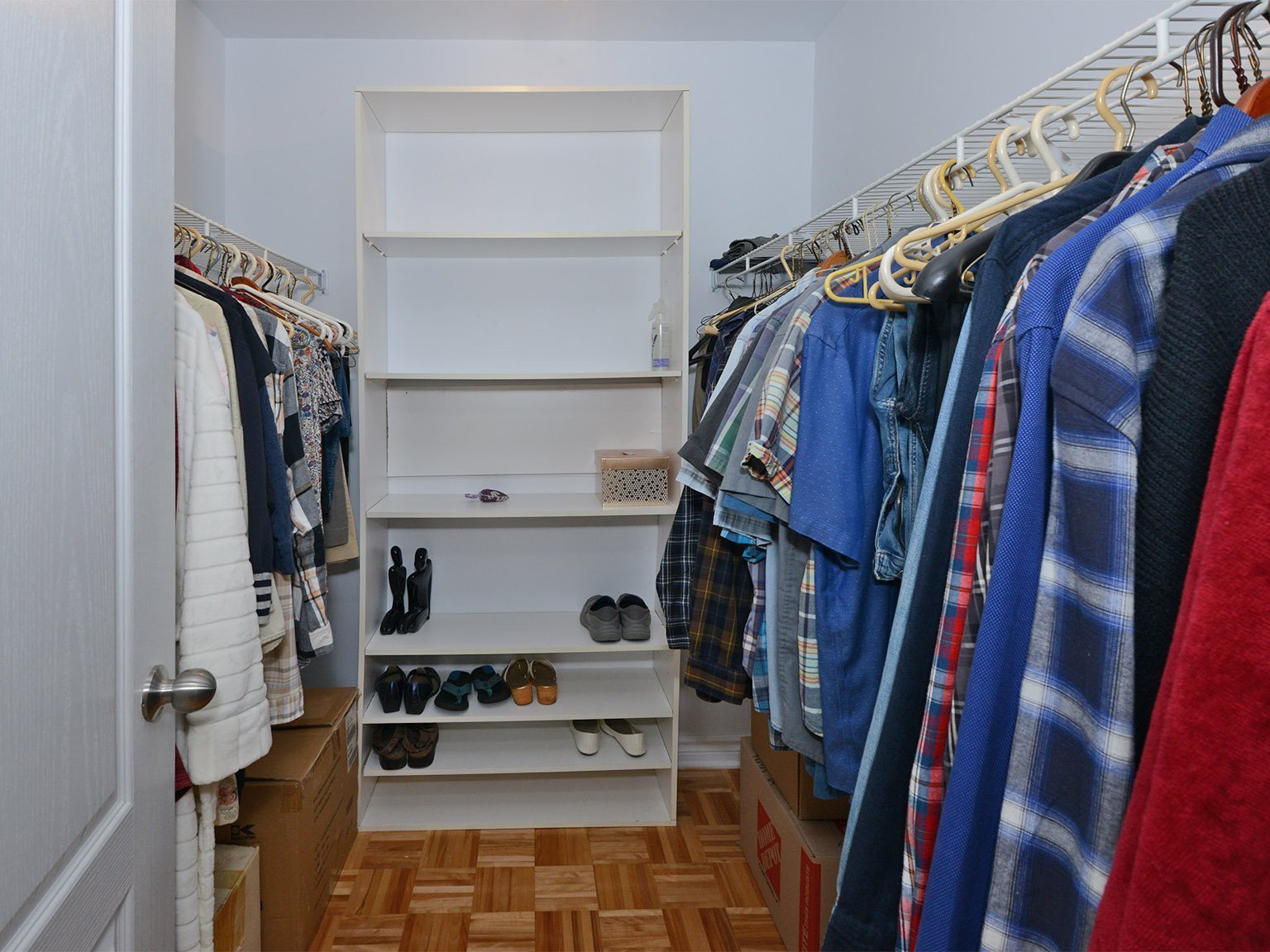 Walk-in closet