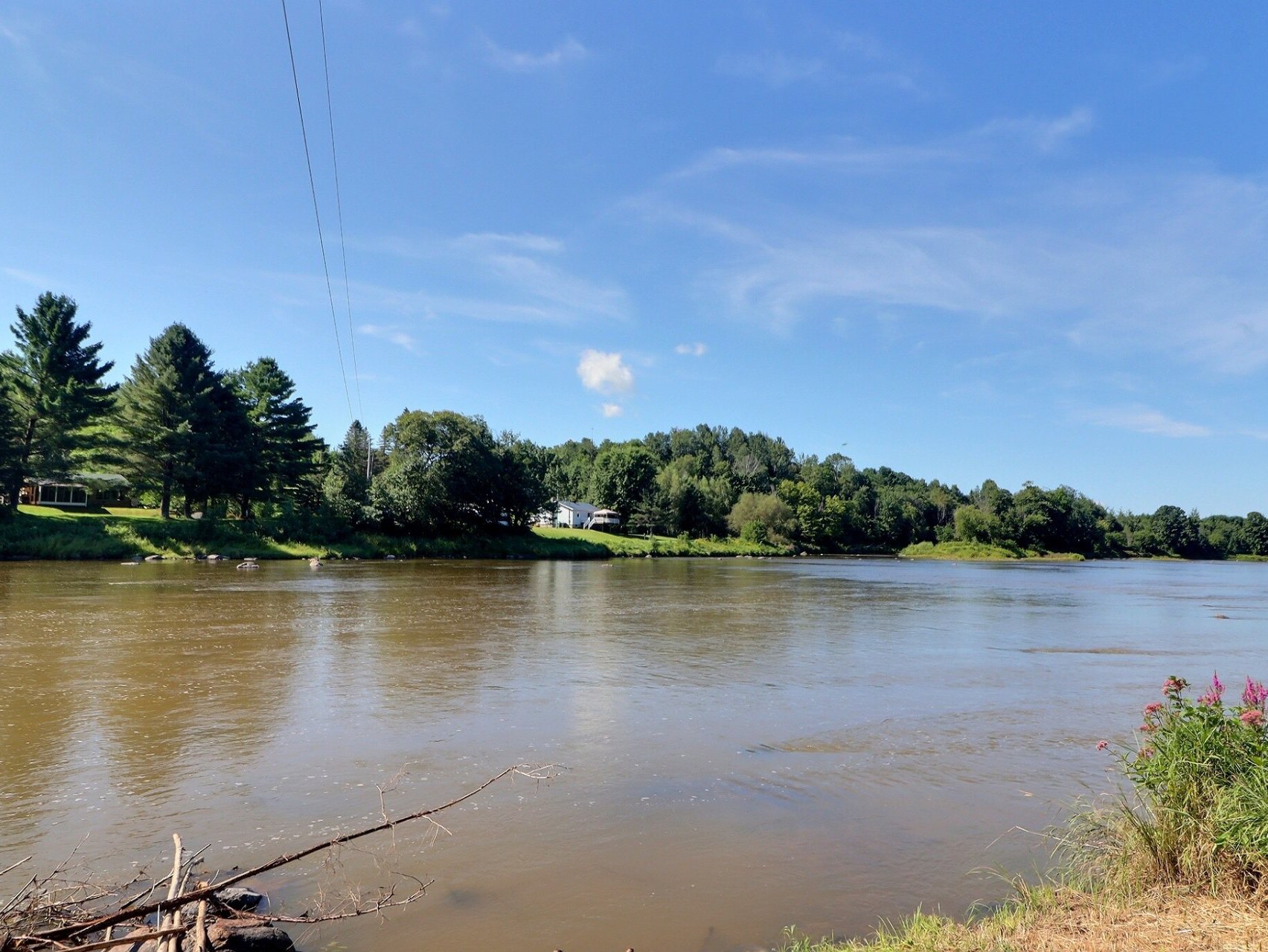 Vue sur l'eau