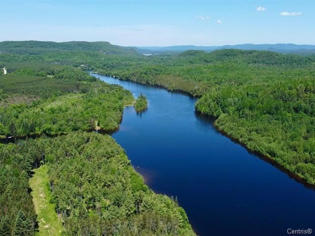 Vue sur l'eau