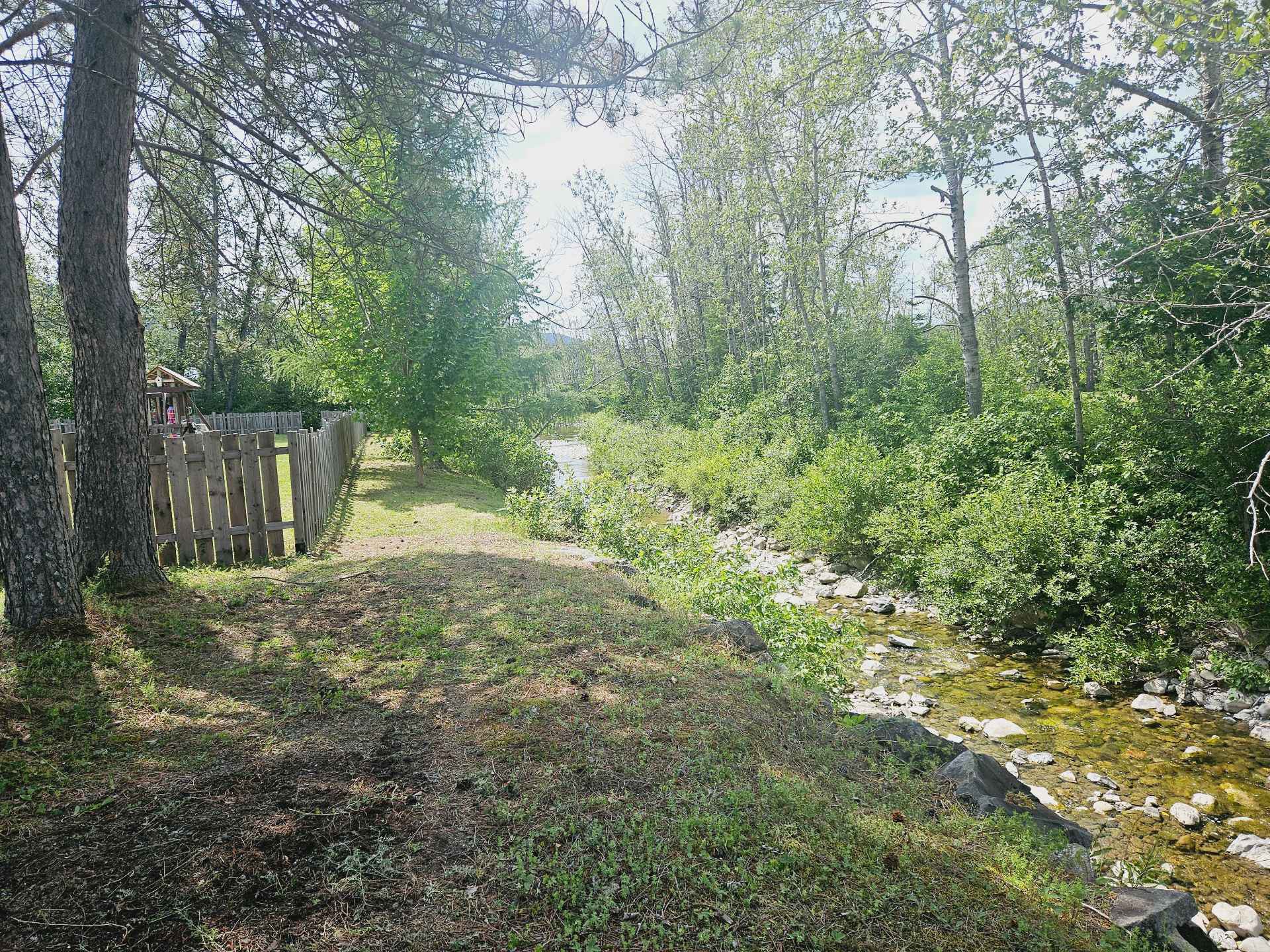 Accès au plan d'eau