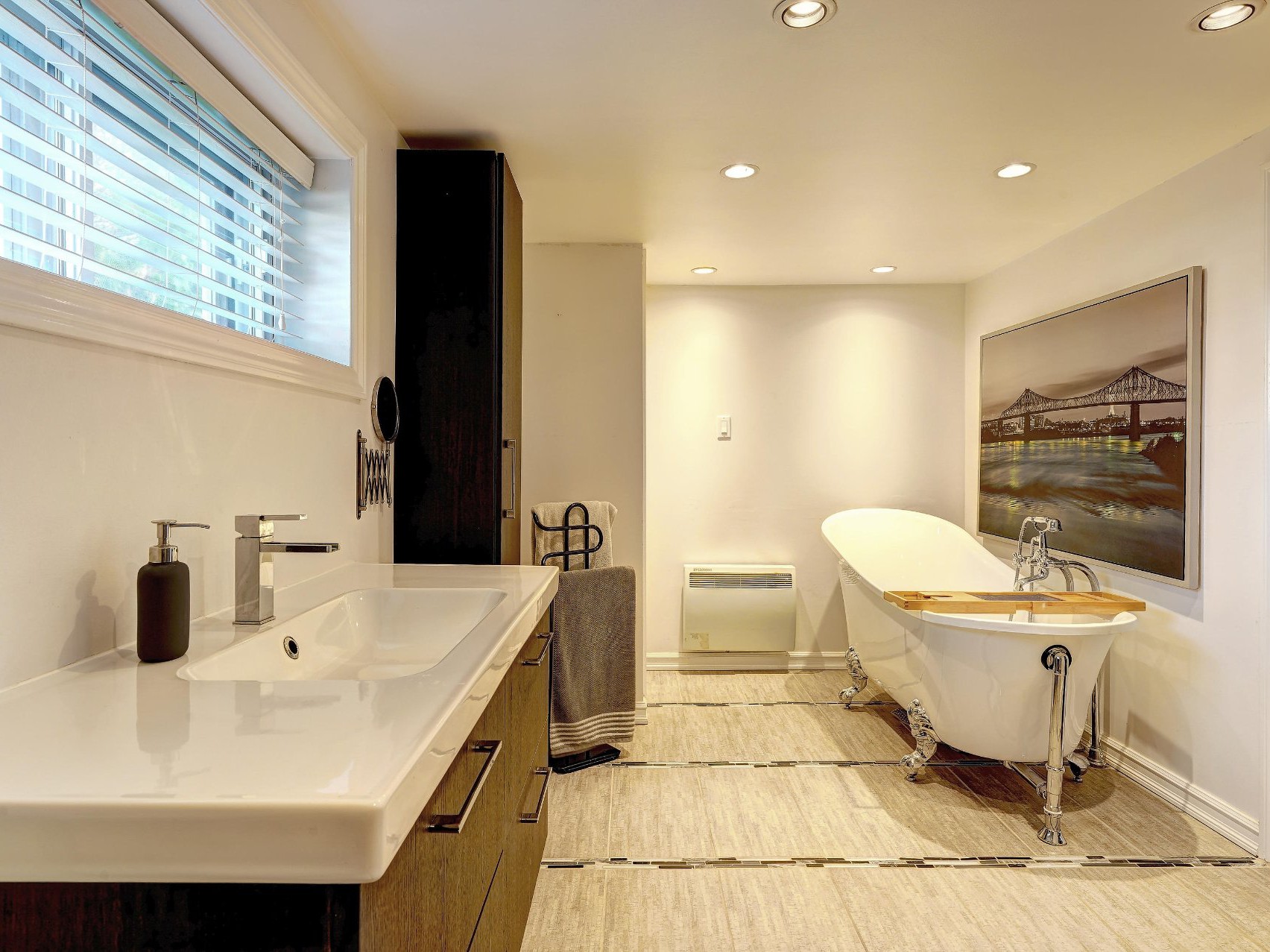 Ensuite bathroom