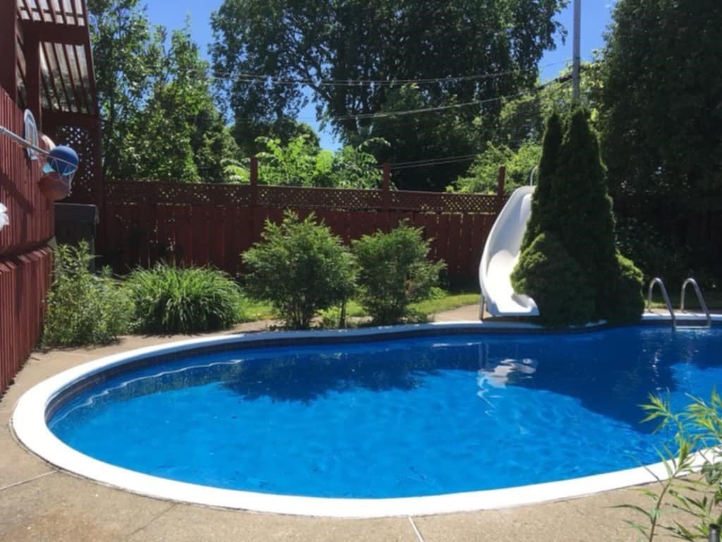 Piscine en été