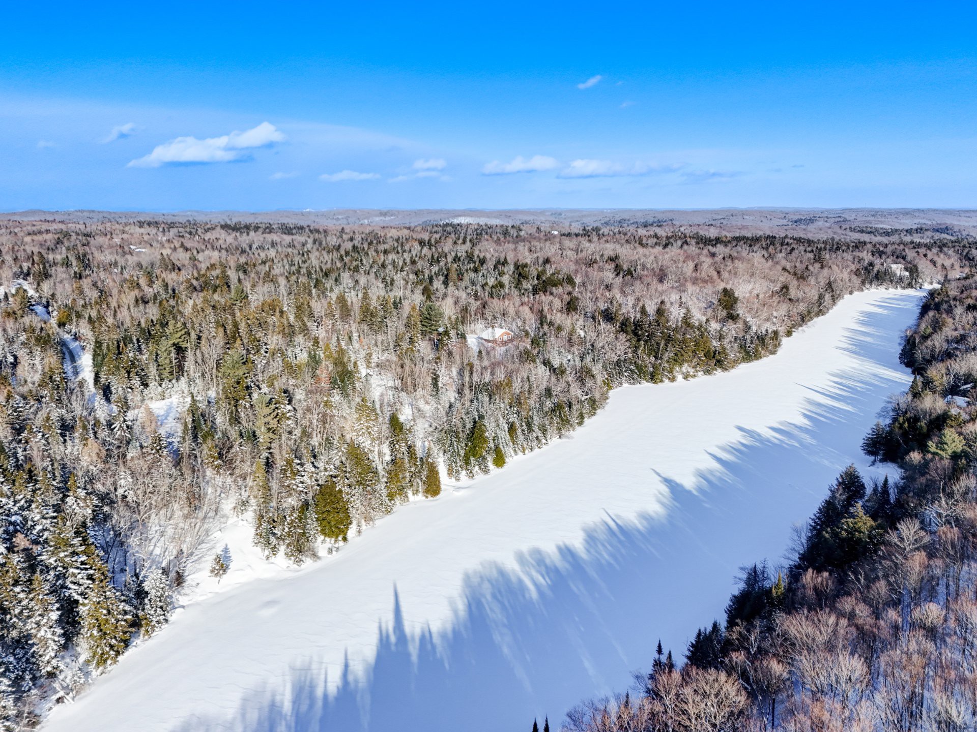 Accès au plan d'eau