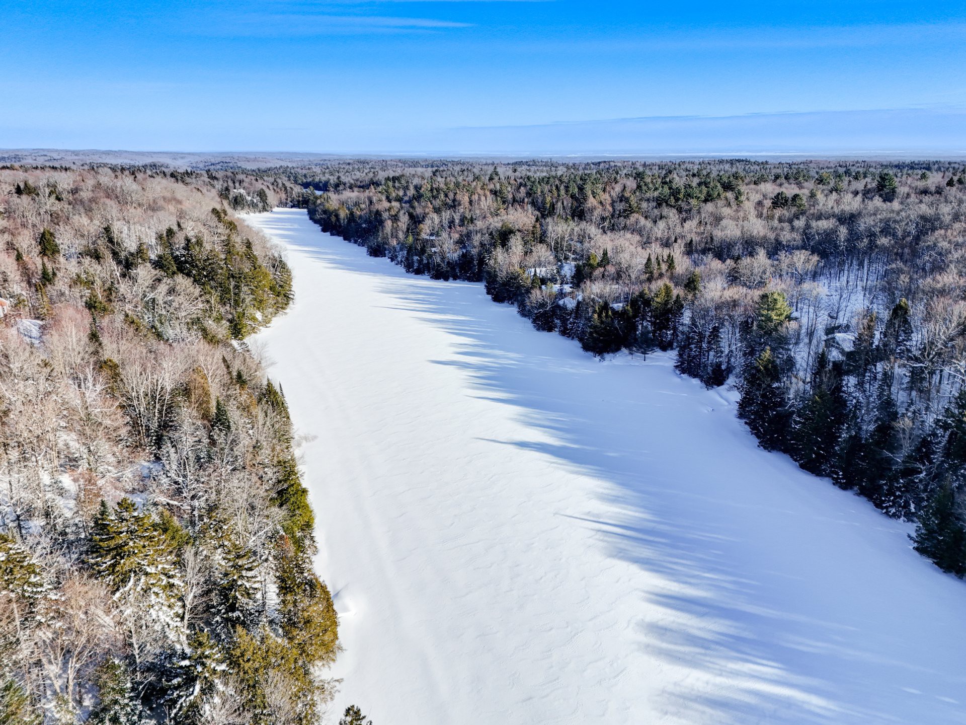 Accès au plan d'eau
