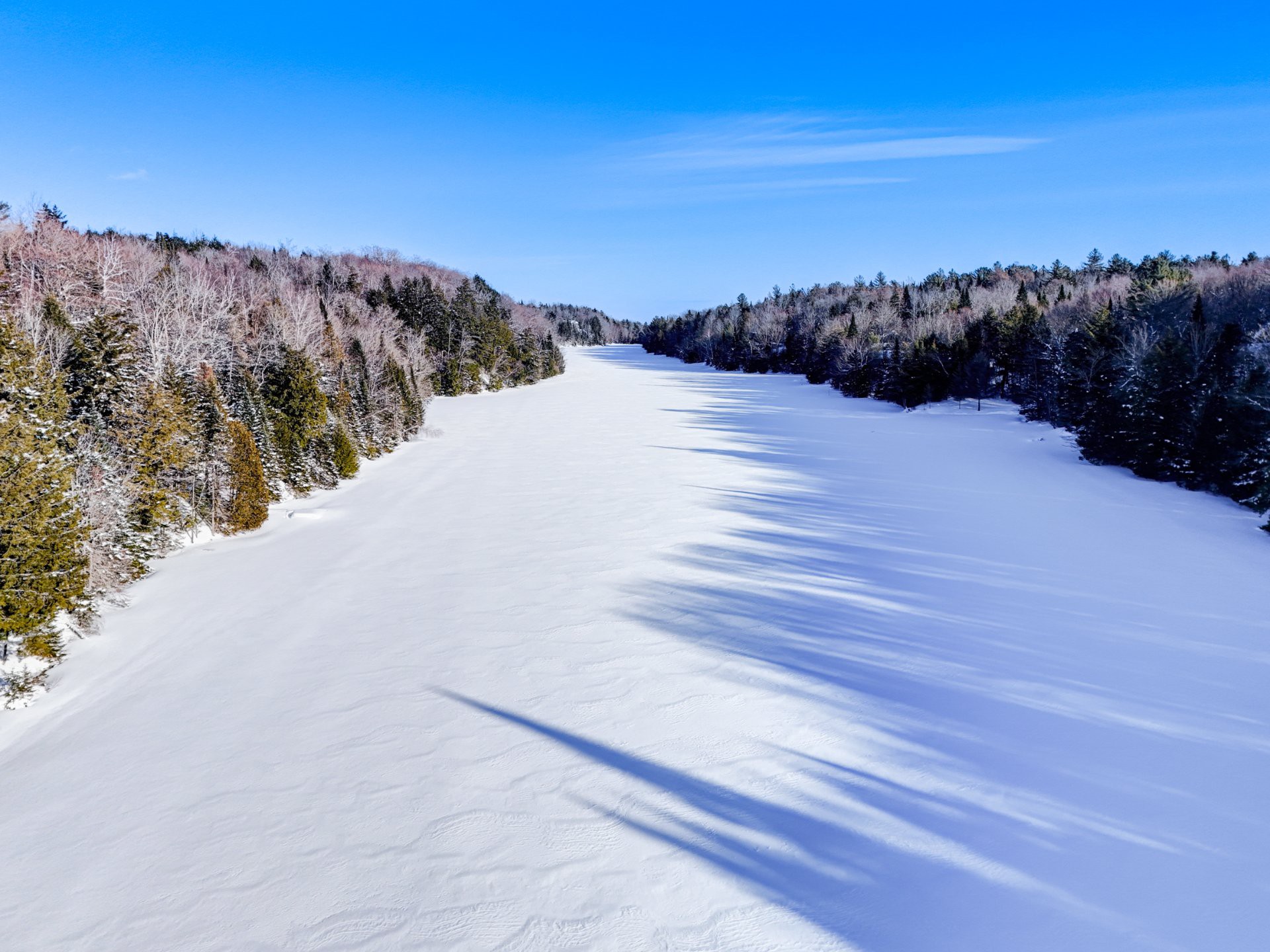 Accès au plan d'eau