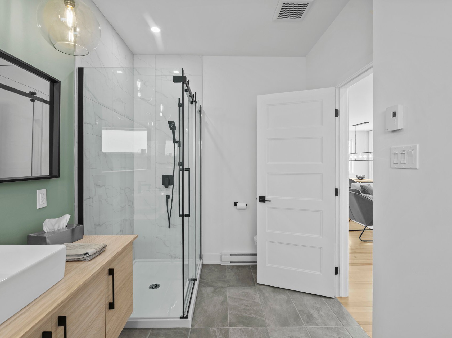 Salle de bains attenante à la CCP