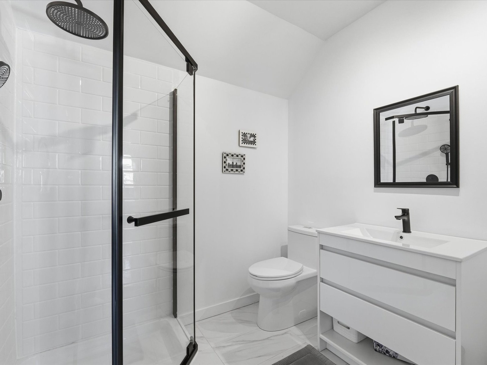 Salle de bains attenante à la CCP