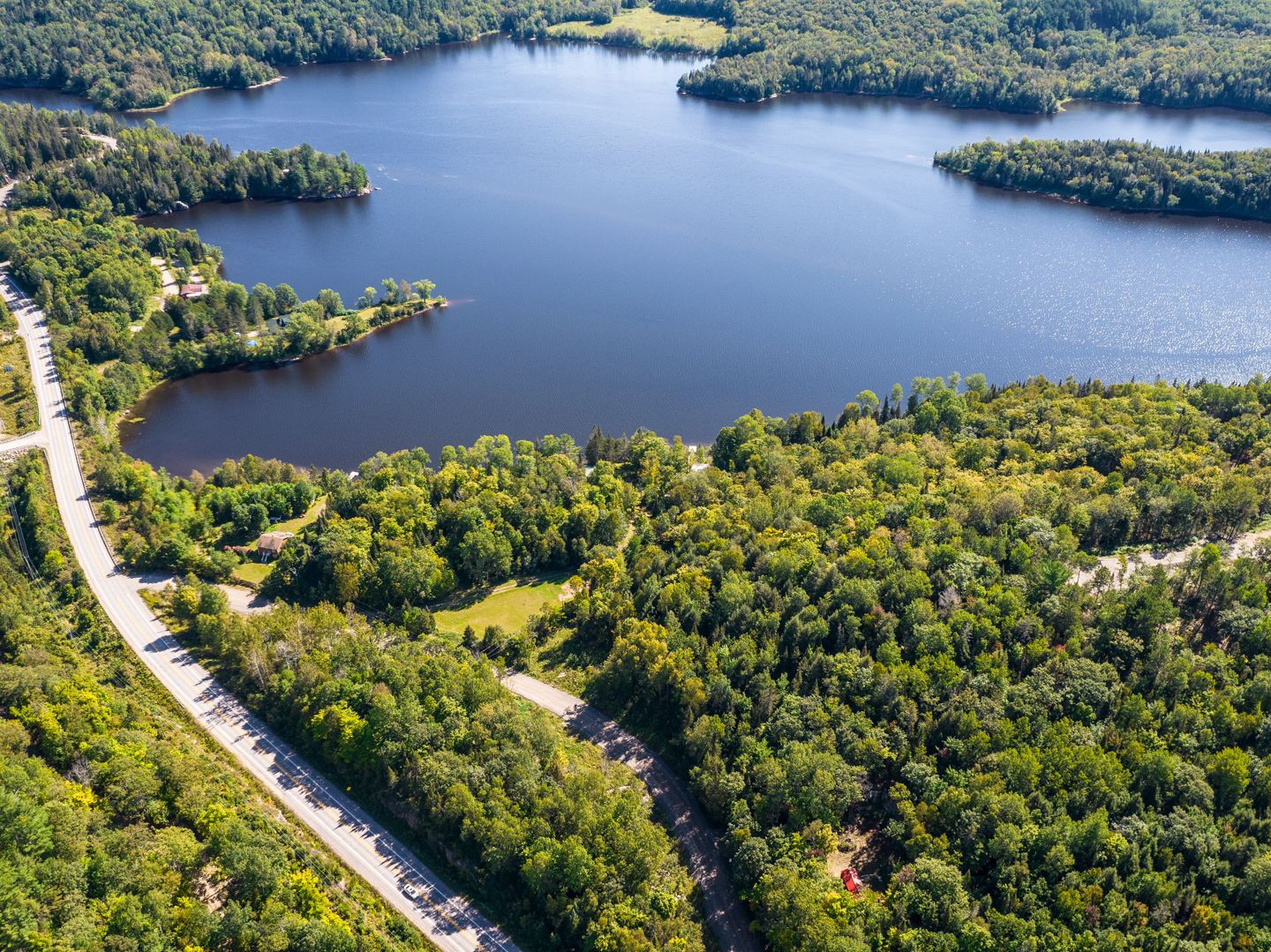 Accès au plan d'eau