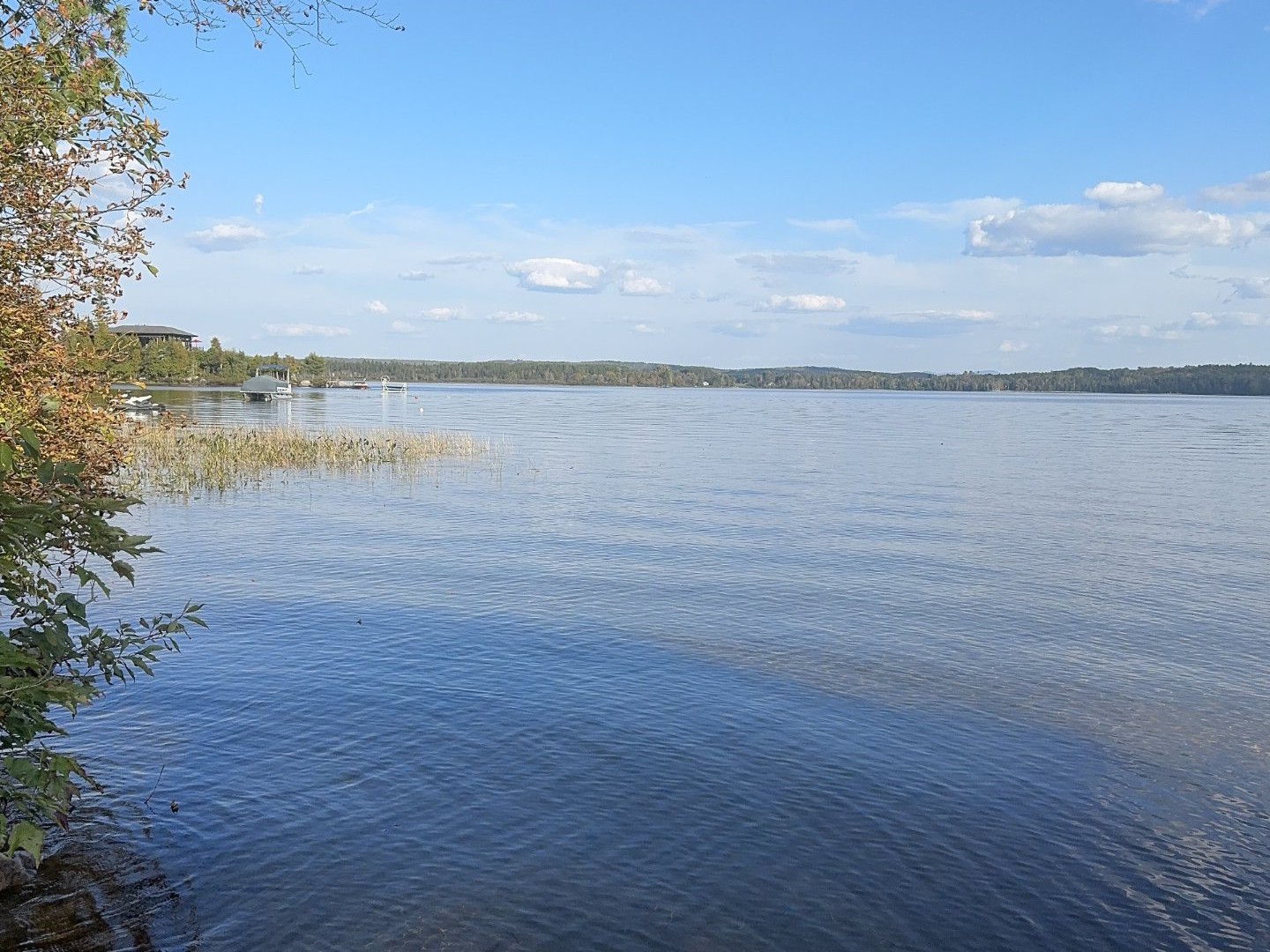 Accès au plan d'eau