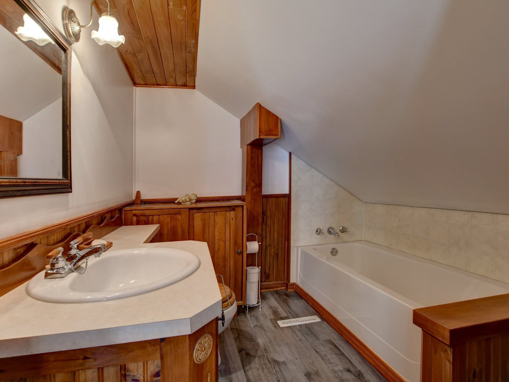 Ensuite bathroom