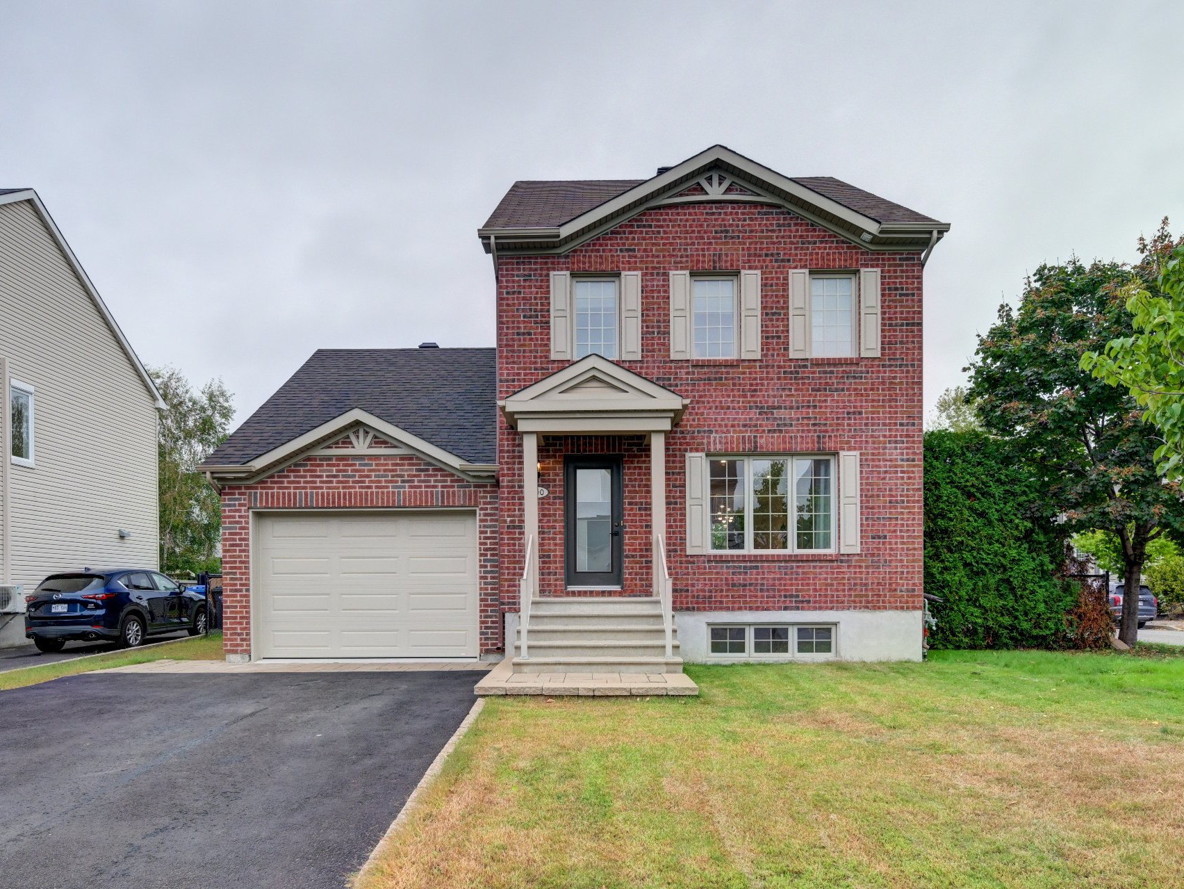 Maison à étages à vendre, 440, Crois. du Trianon, Mascouche Proprio