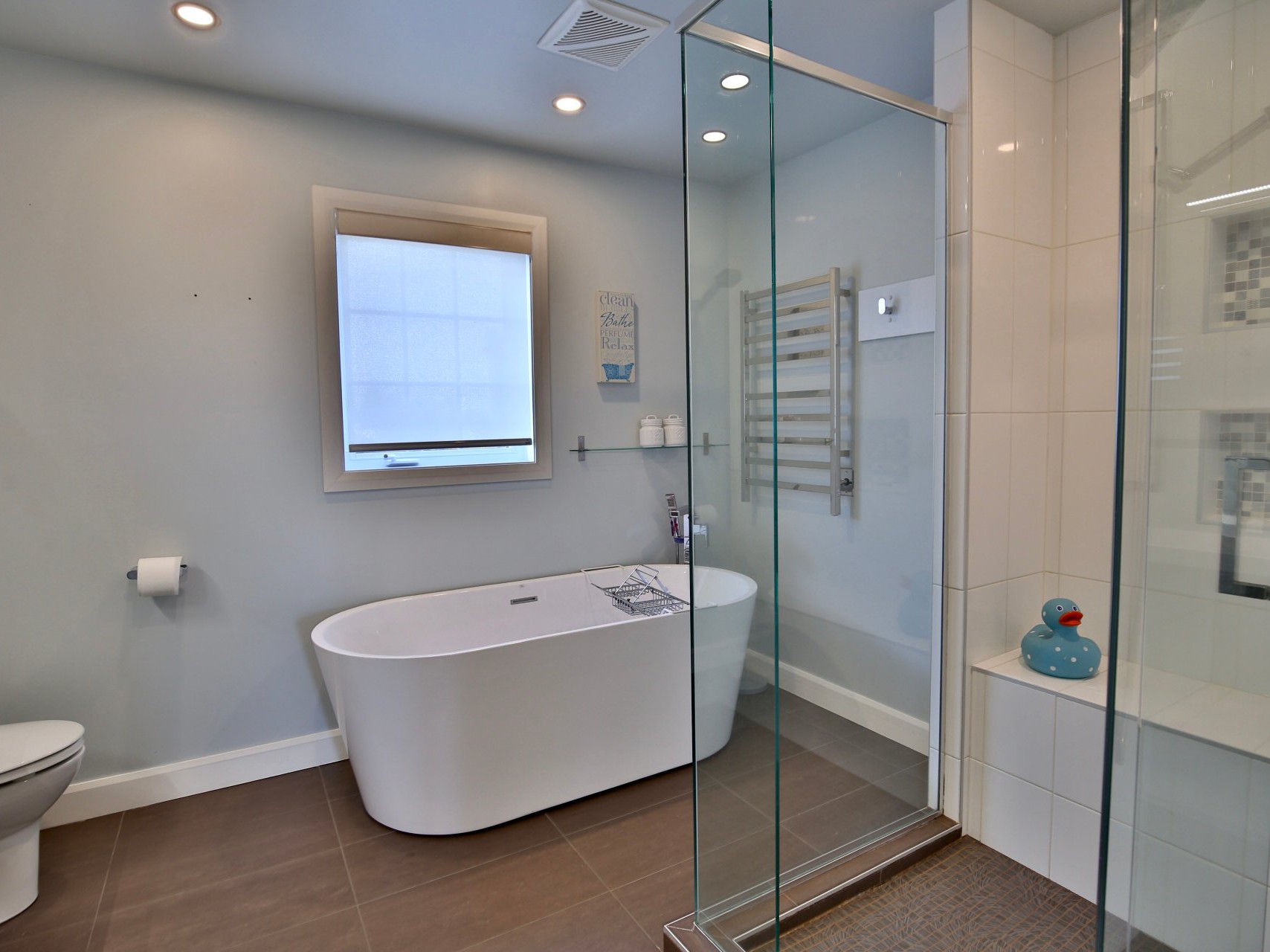 Ensuite bathroom