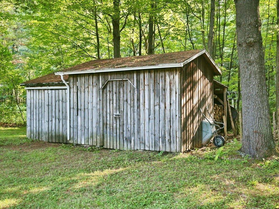 Shed