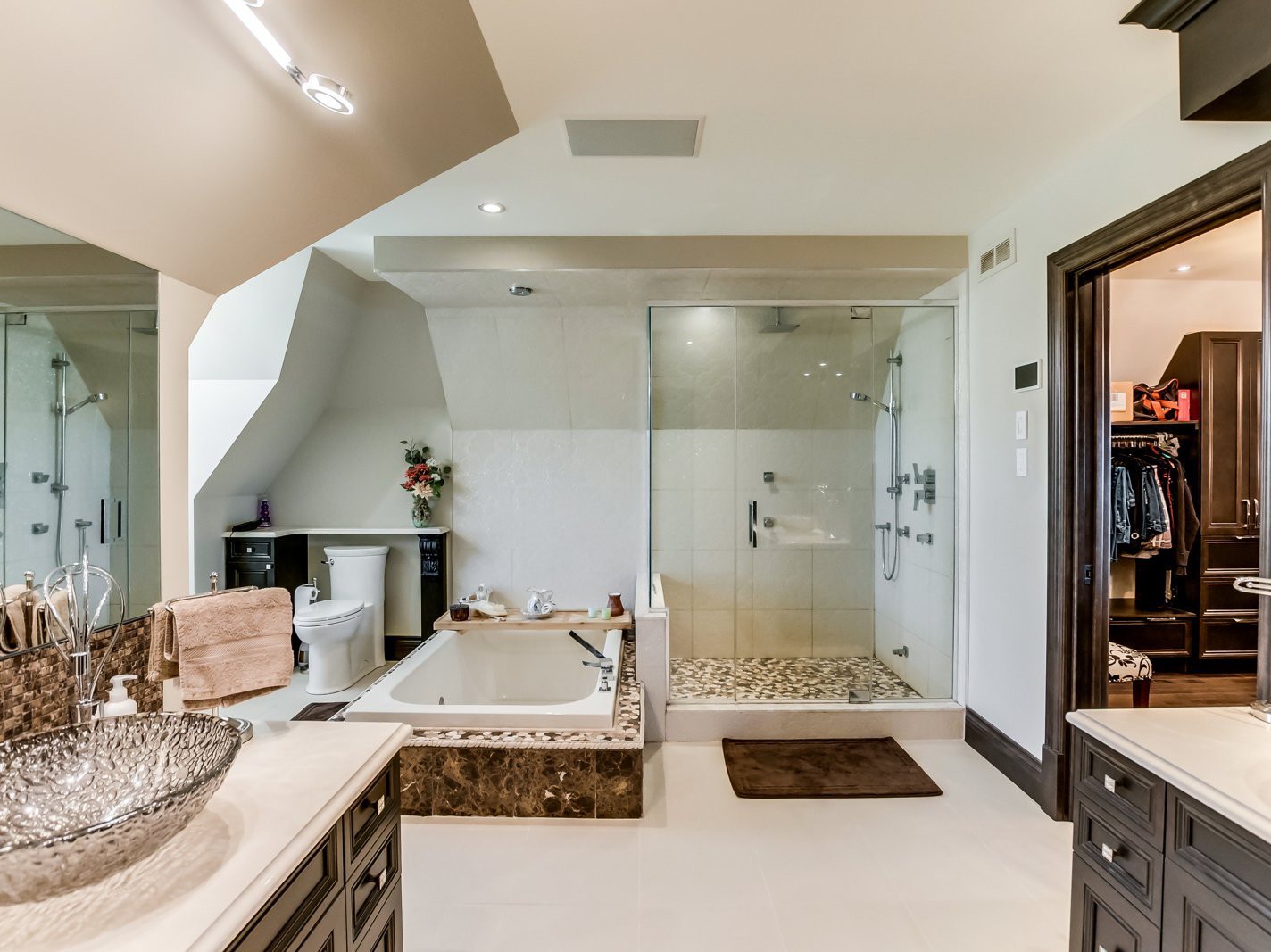 Ensuite bathroom