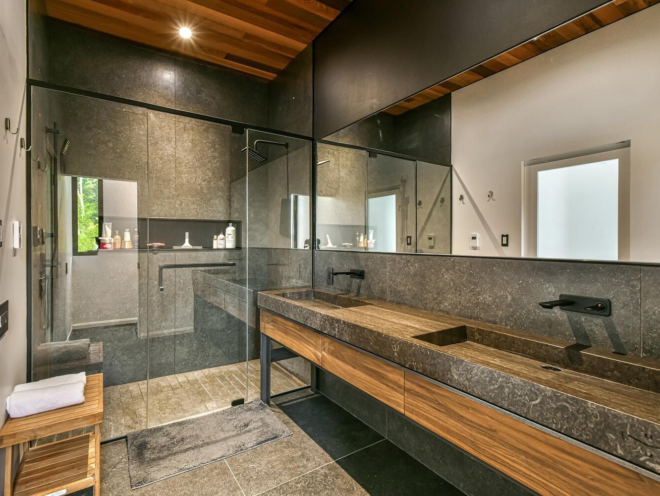 Ensuite bathroom