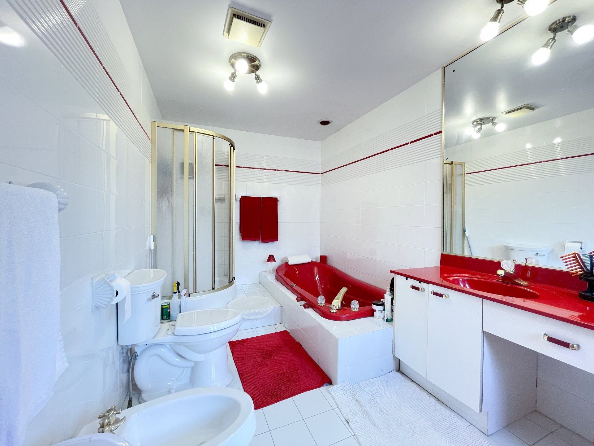 Ensuite bathroom