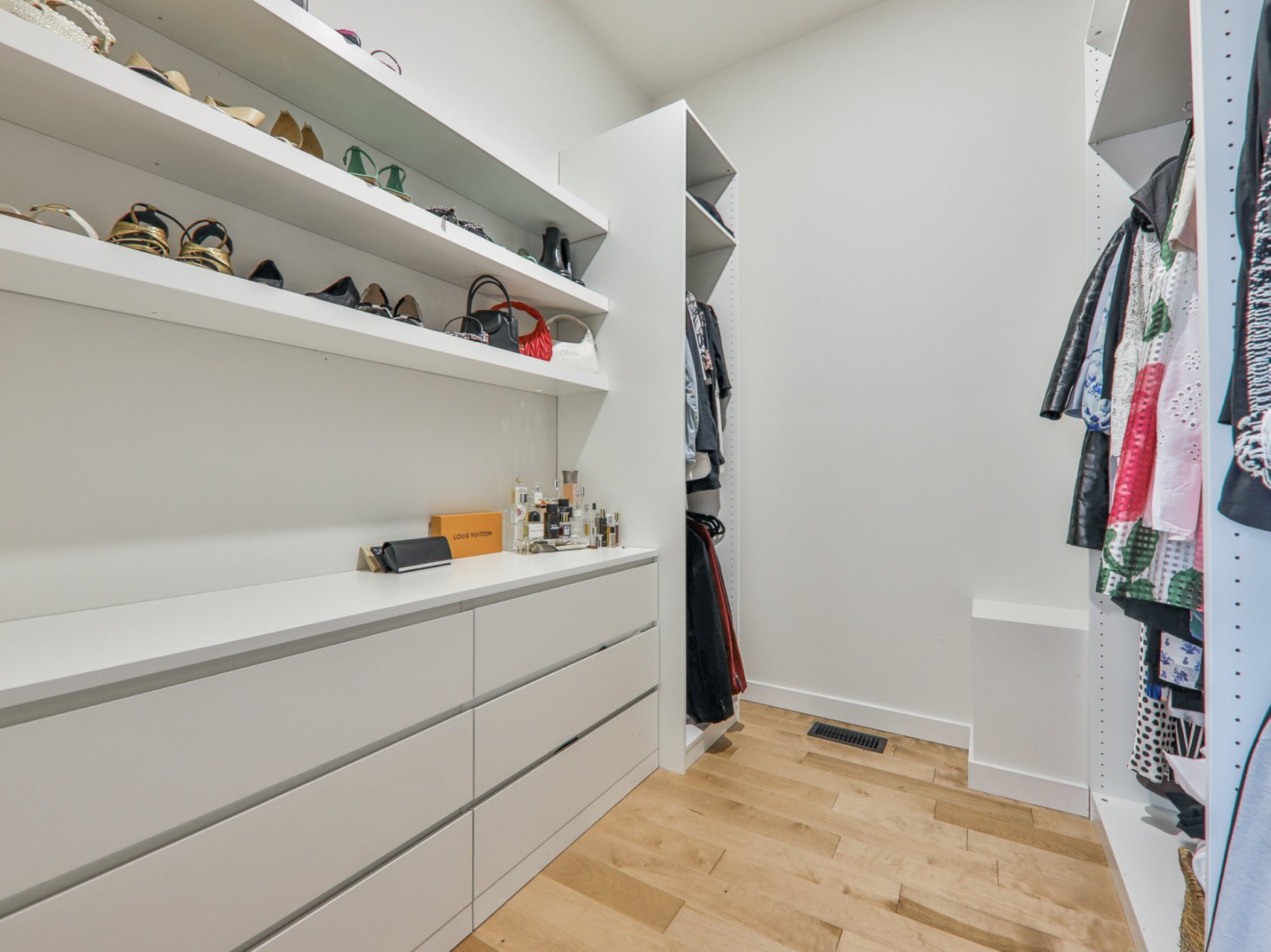 Walk-in closet