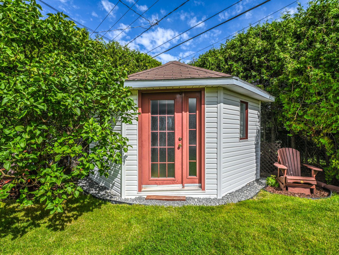 Cabanon pour les articles saisonniers