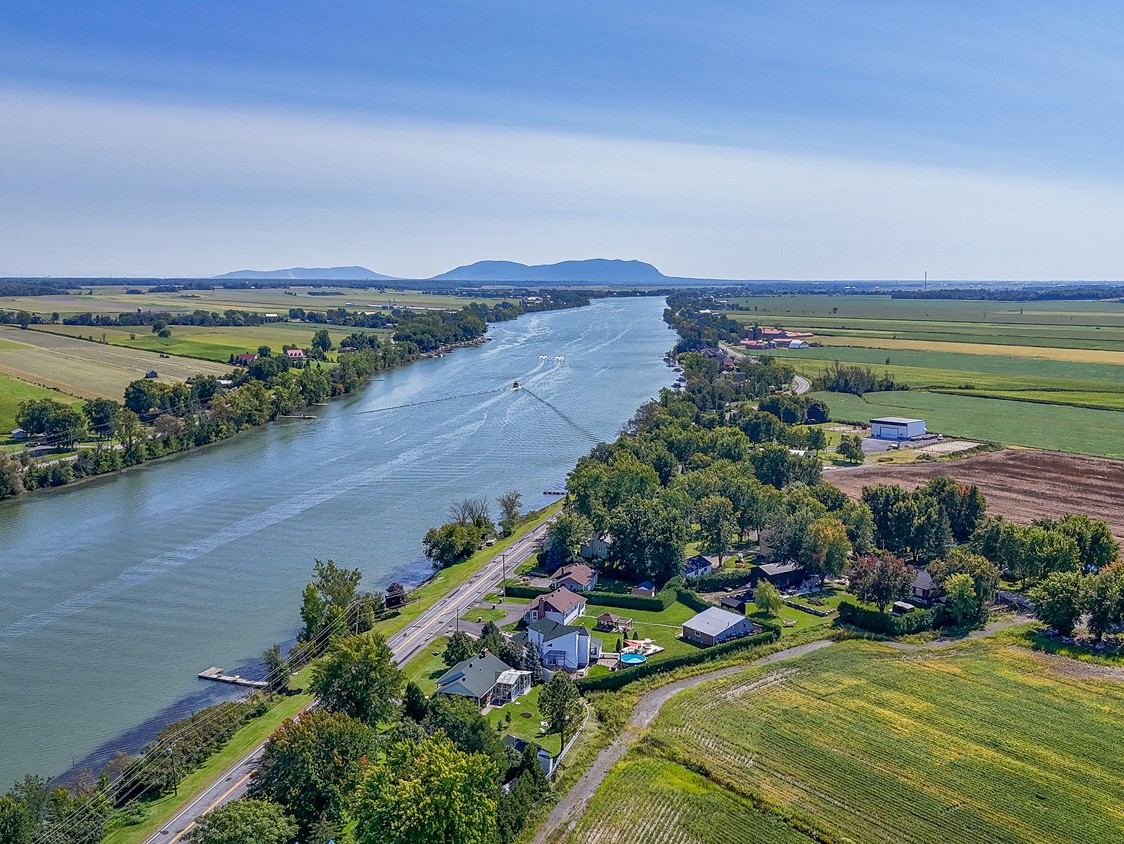 Vue sur l'eau