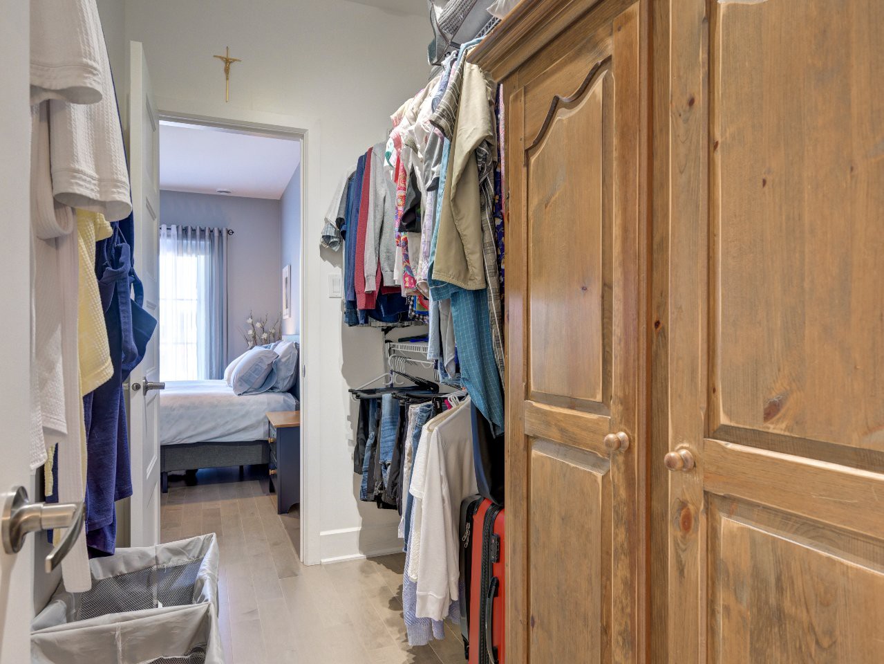 Walk-in closet