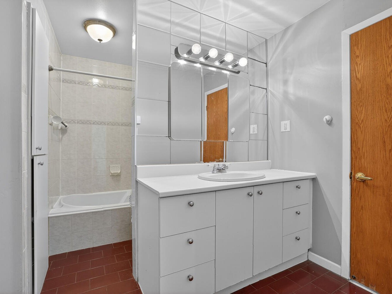 Salle de bains attenante à la CCP