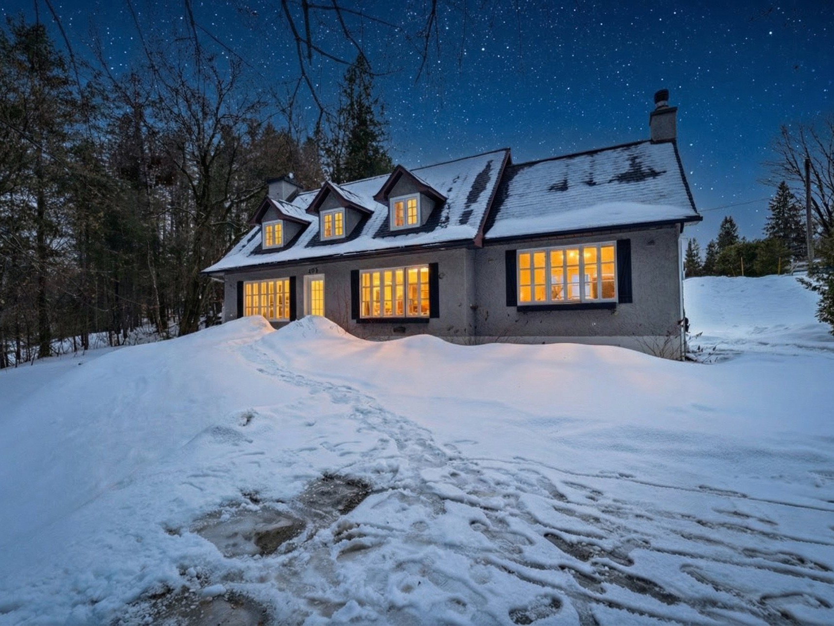 Duplex à vendre, Sainte-Adèle