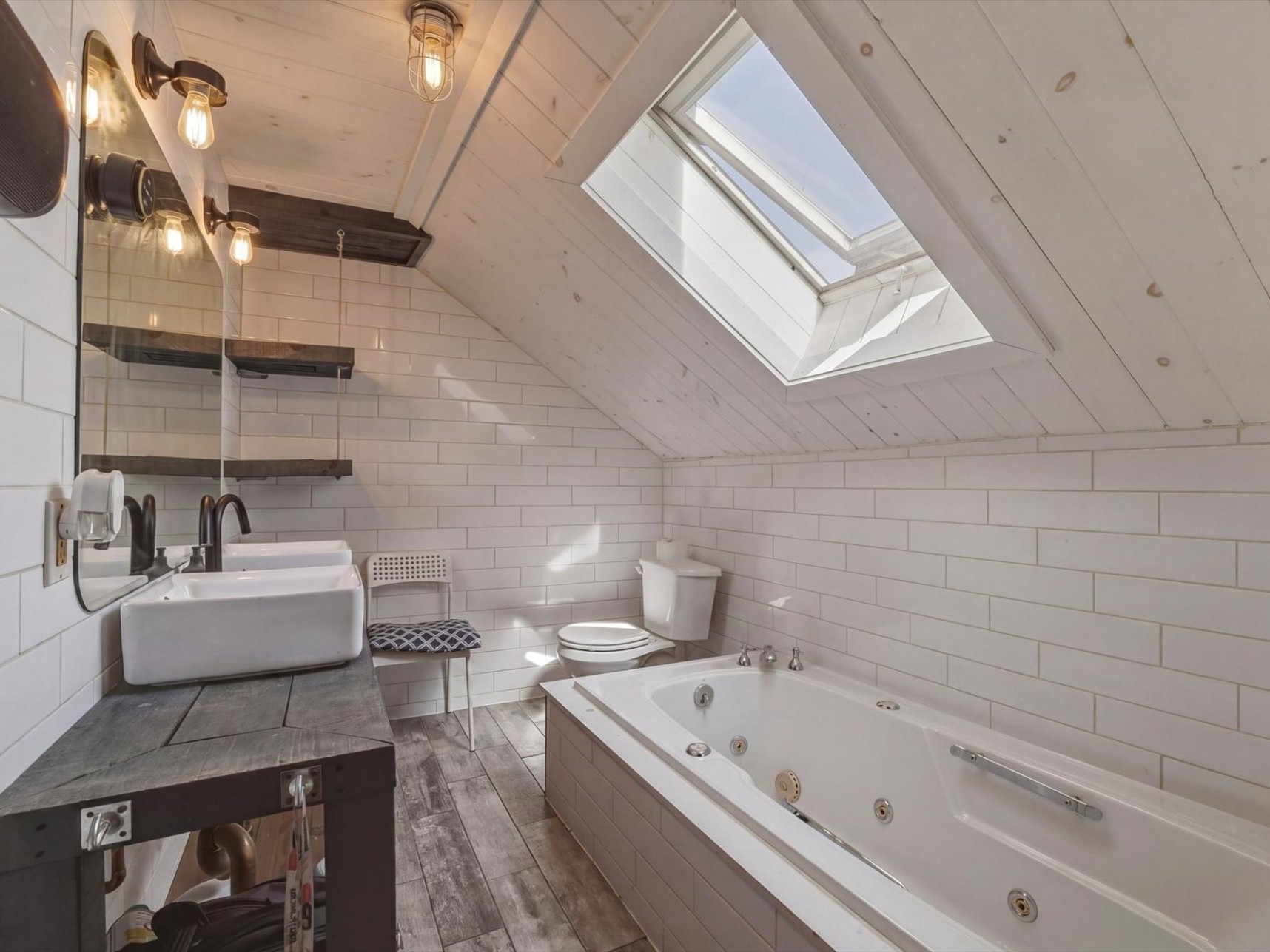 Salle de bains attenante à la CCP