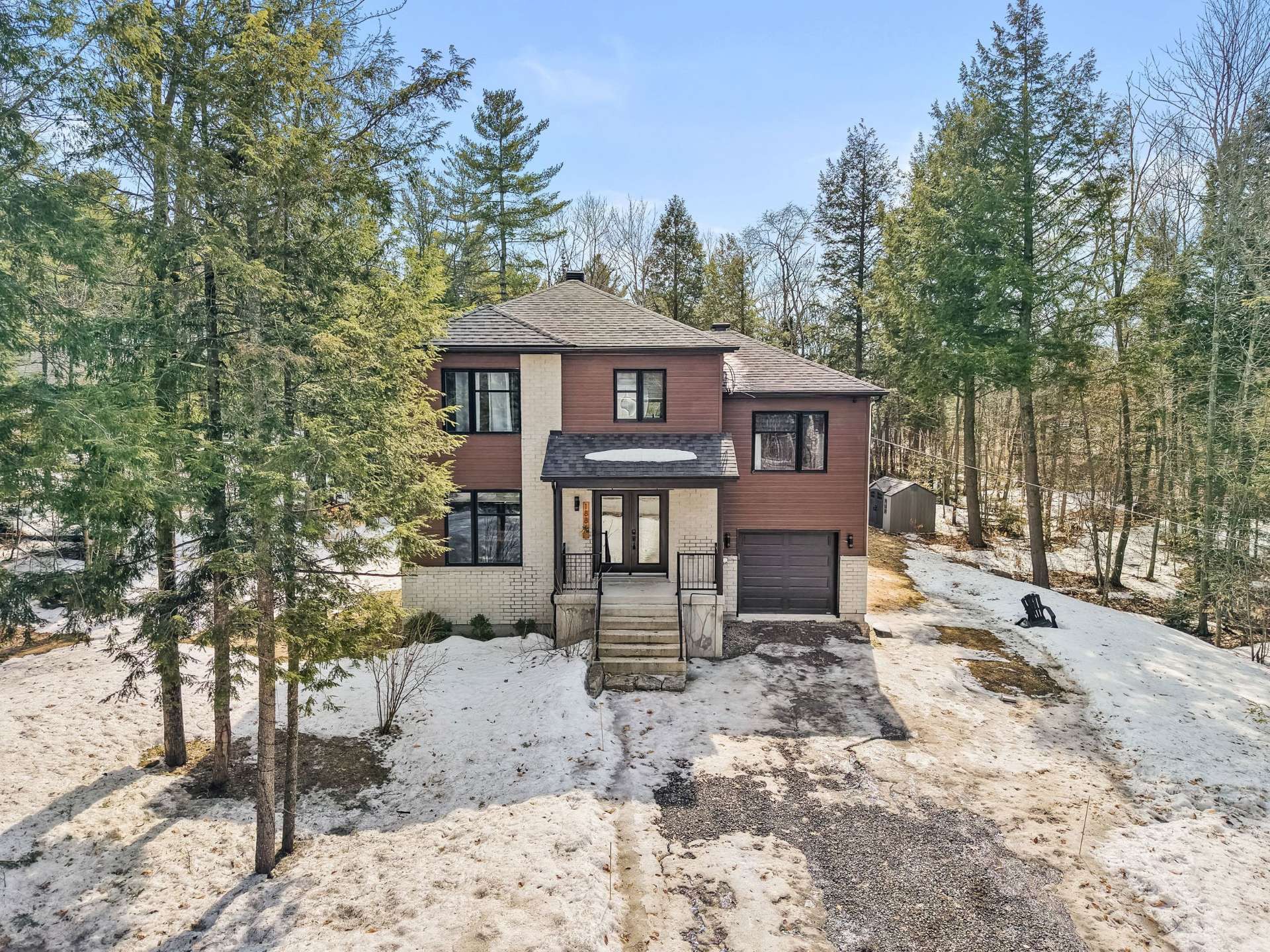 Maison à étages à vendre, Saint-Colomban