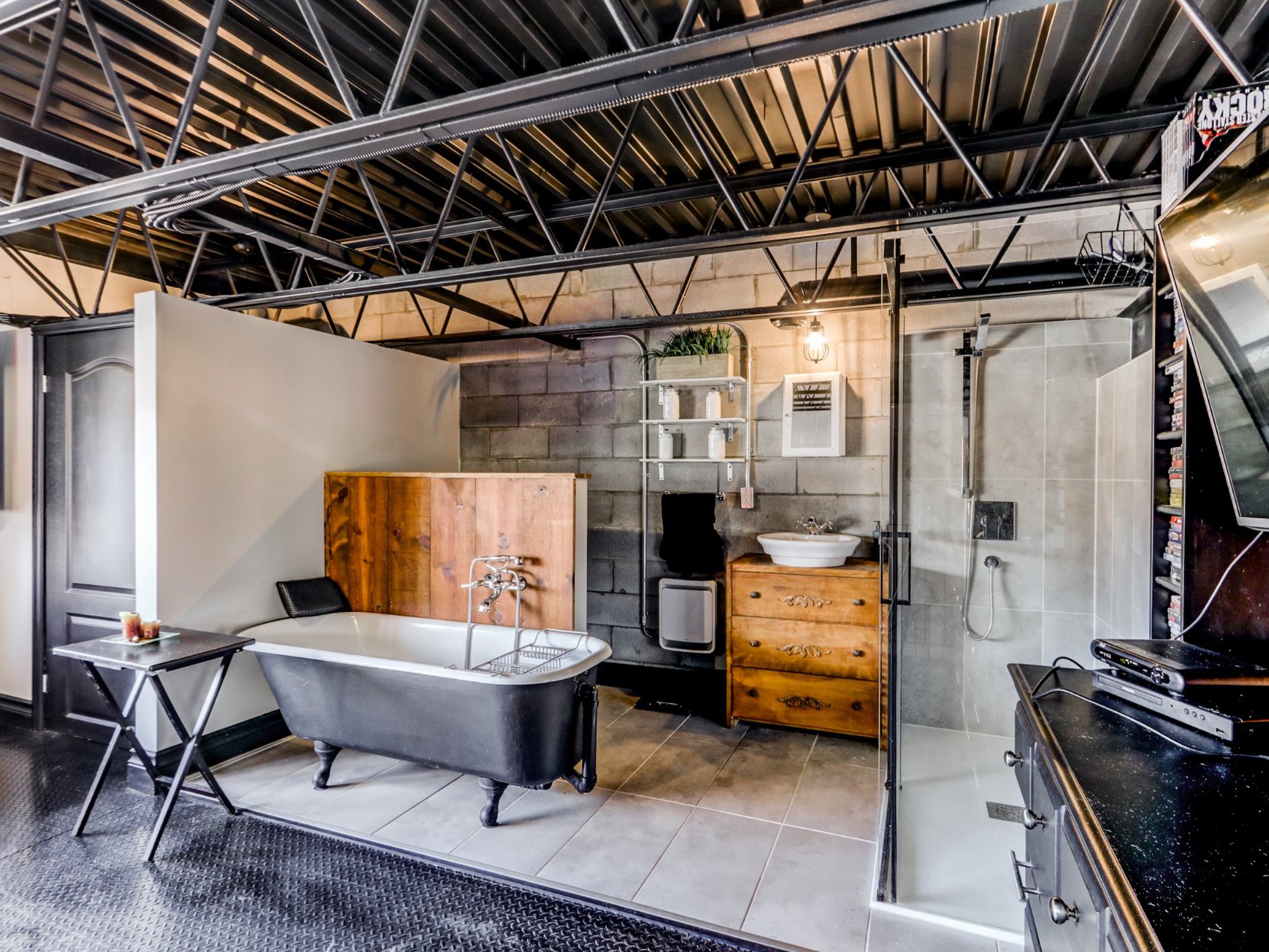 Salle de bains attenante à la CCP