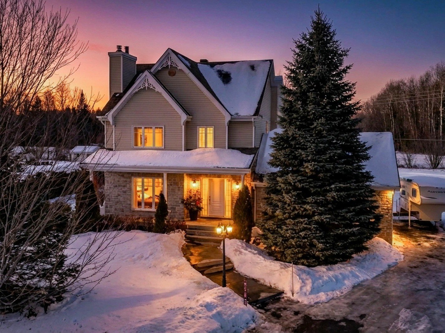 Maison à étages à vendre, Sainte-Sophie