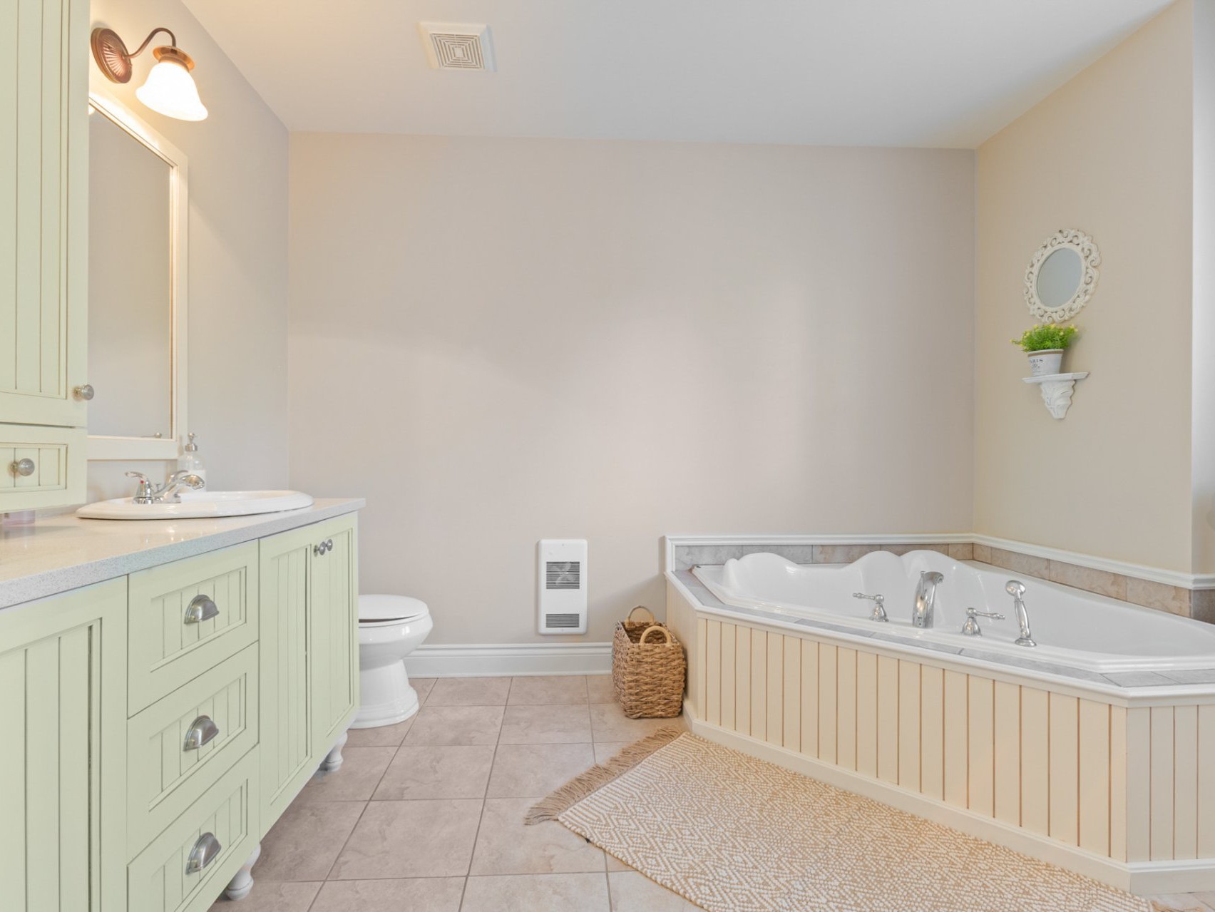 Salle de bains attenante à la CCP