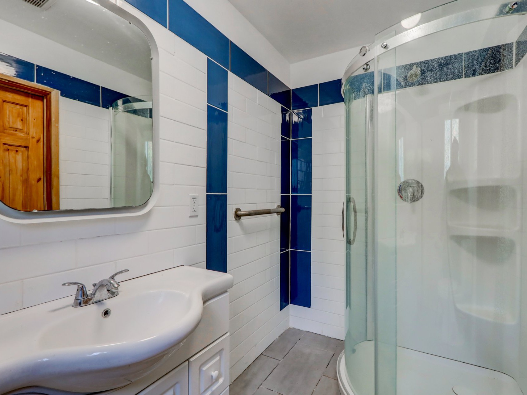 Salle de bains attenante à la CCP